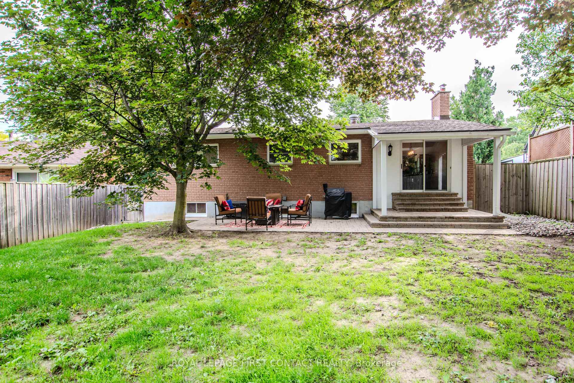Photo 33 of 27 Tower Crescent, Barrie, Allandale Heights — HOMEH