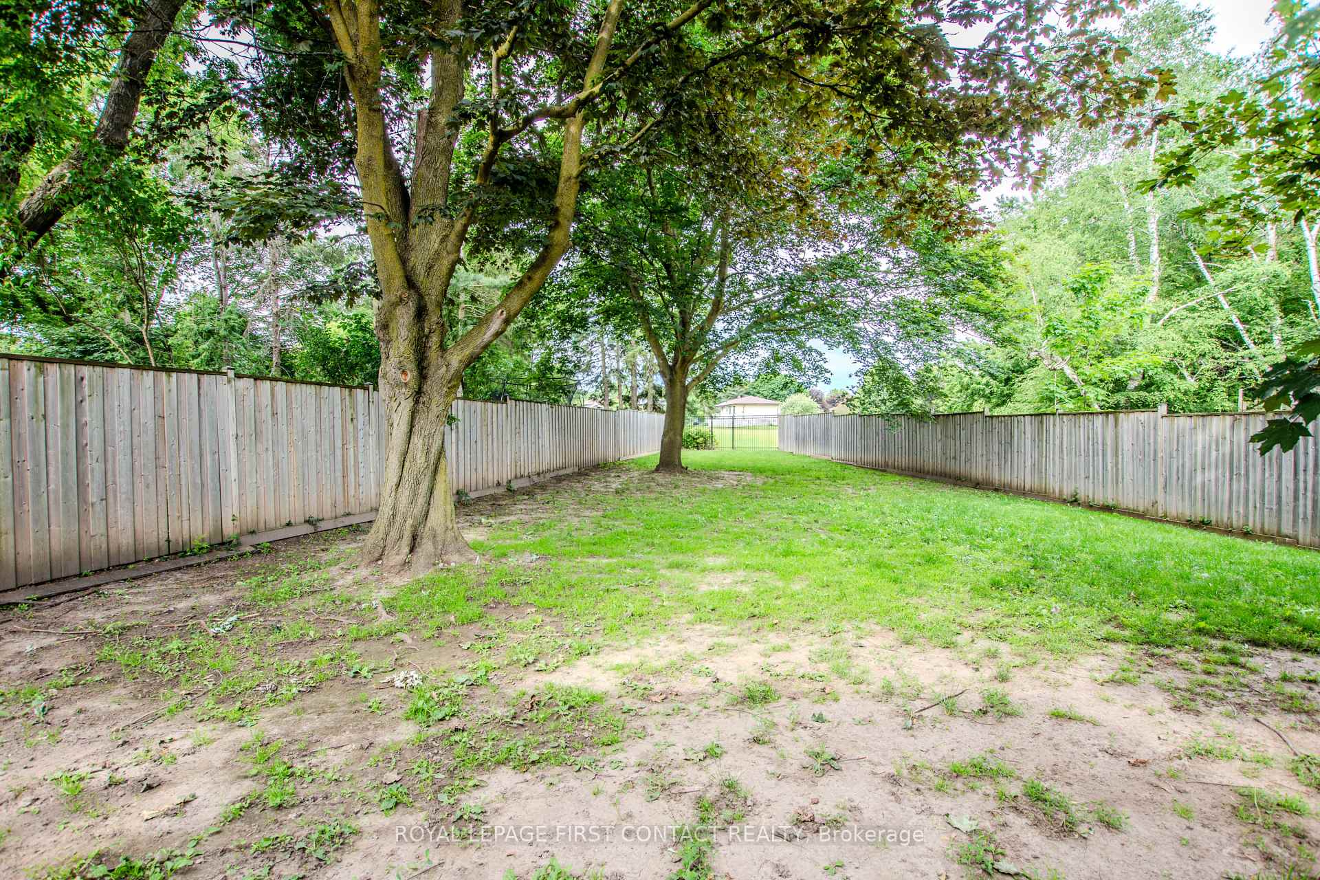 Photo 34 of 27 Tower Crescent, Barrie, Allandale Heights — HOMEH
