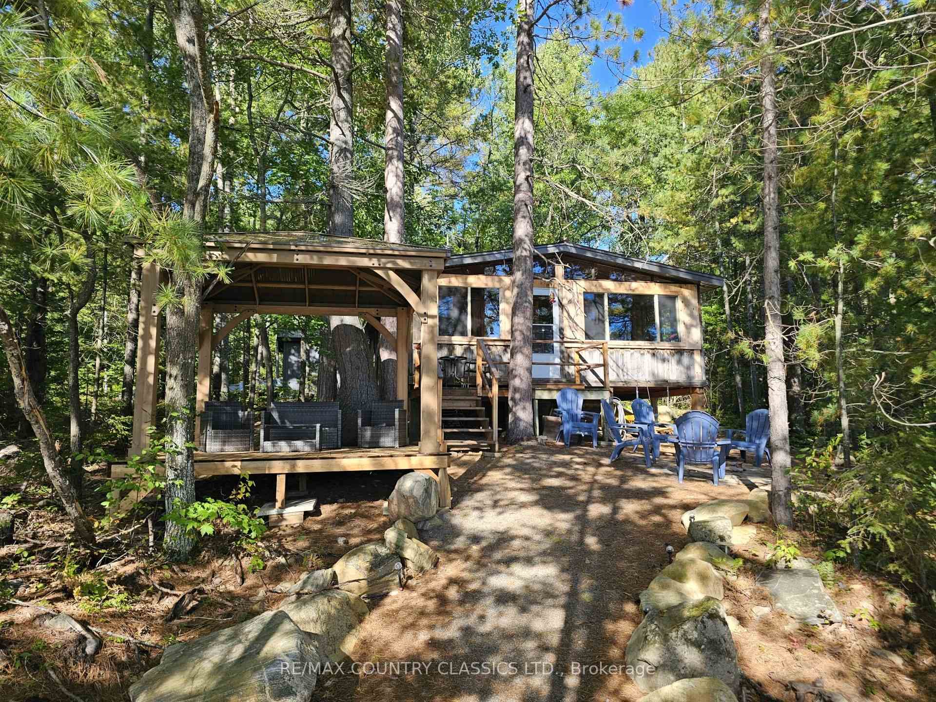 Photo of 378 Spectacle Lake Road