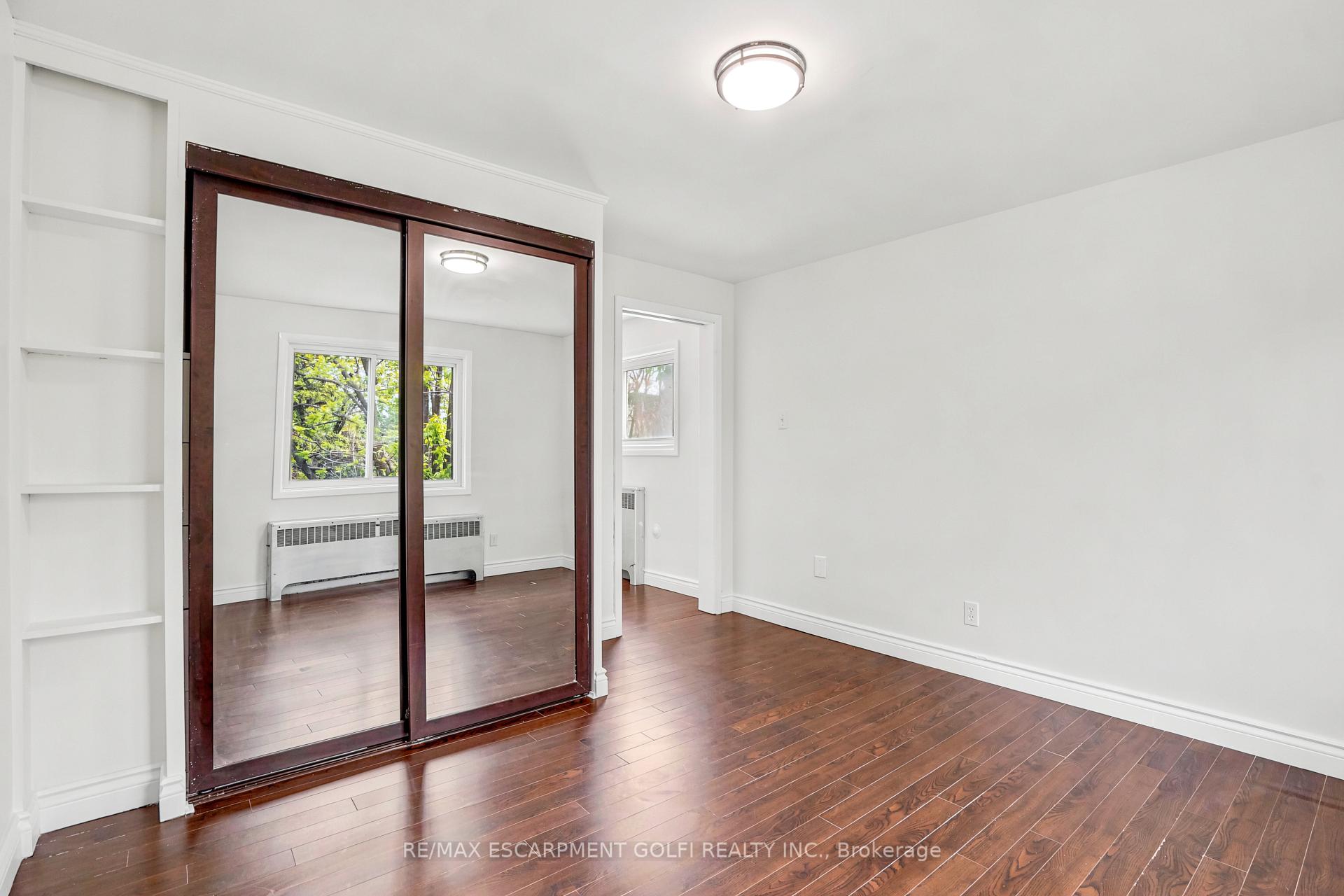 Photo 19 of 545 Mohawk Road W, Hamilton, Westcliffe — HOMEH