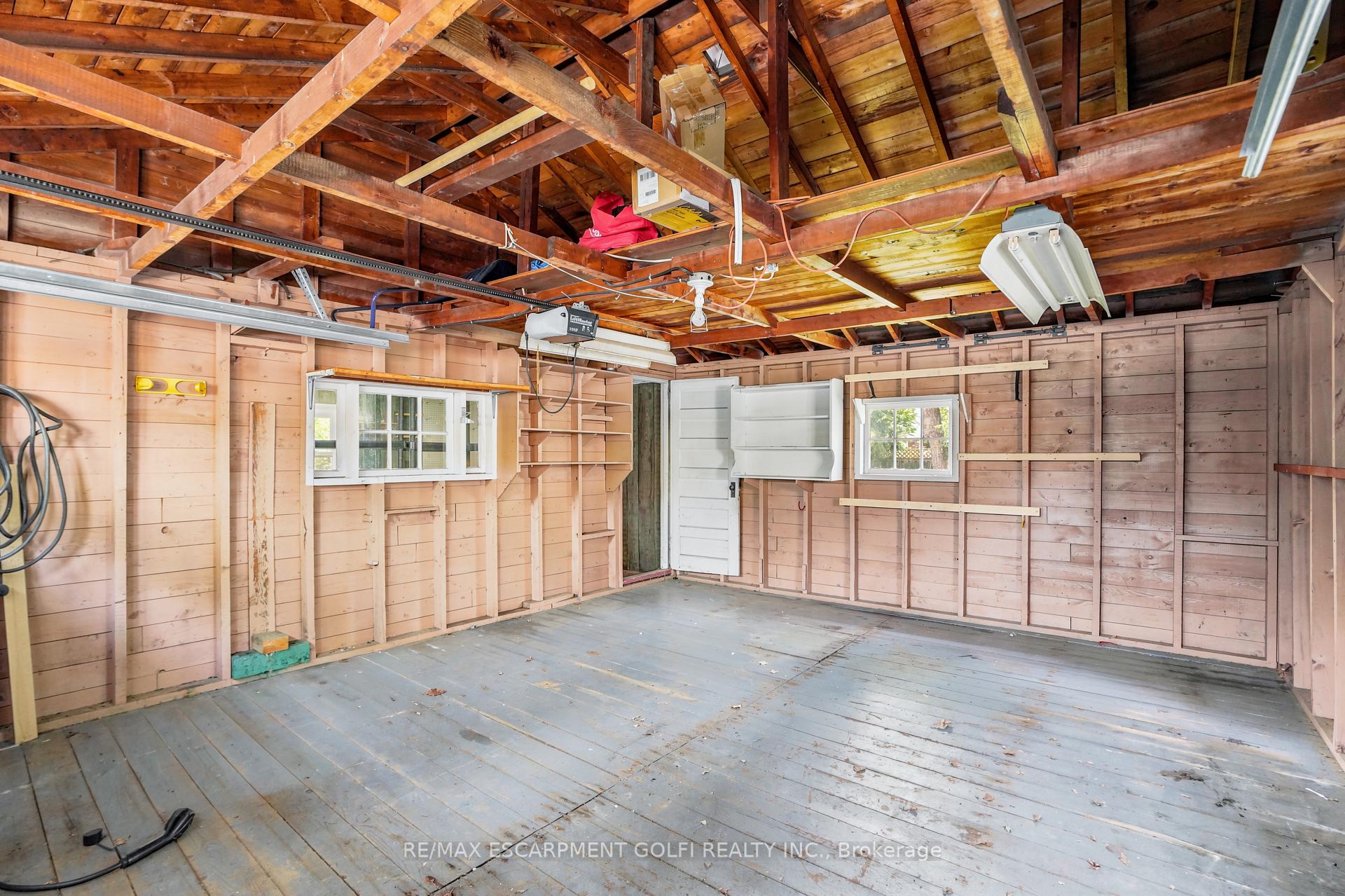 Photo 28 of 545 Mohawk Road W, Hamilton, Westcliffe — HOMEH