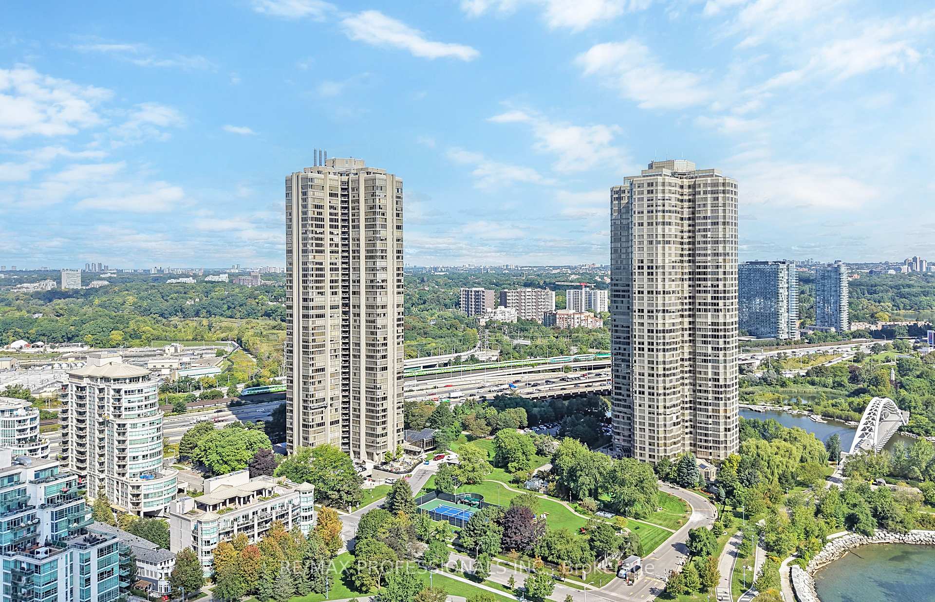 Photo of Unit 3507, 2045 Lake Shore Boulevard W