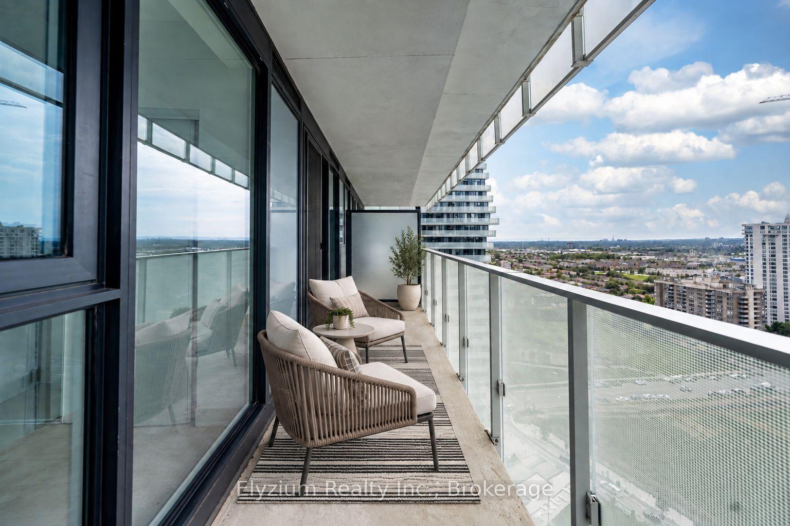 Photo 10 of Unit 2005, 3900 Confederation Parkway, Mississauga, City Centre — HOMEH