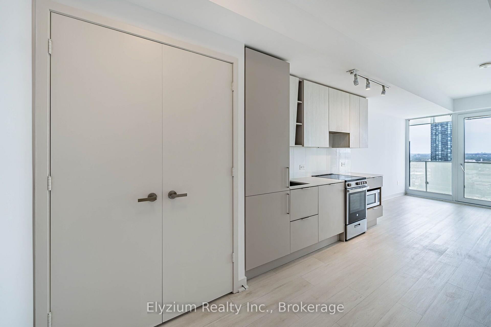 Photo 14 of Unit 2005, 3900 Confederation Parkway, Mississauga, City Centre — HOMEH