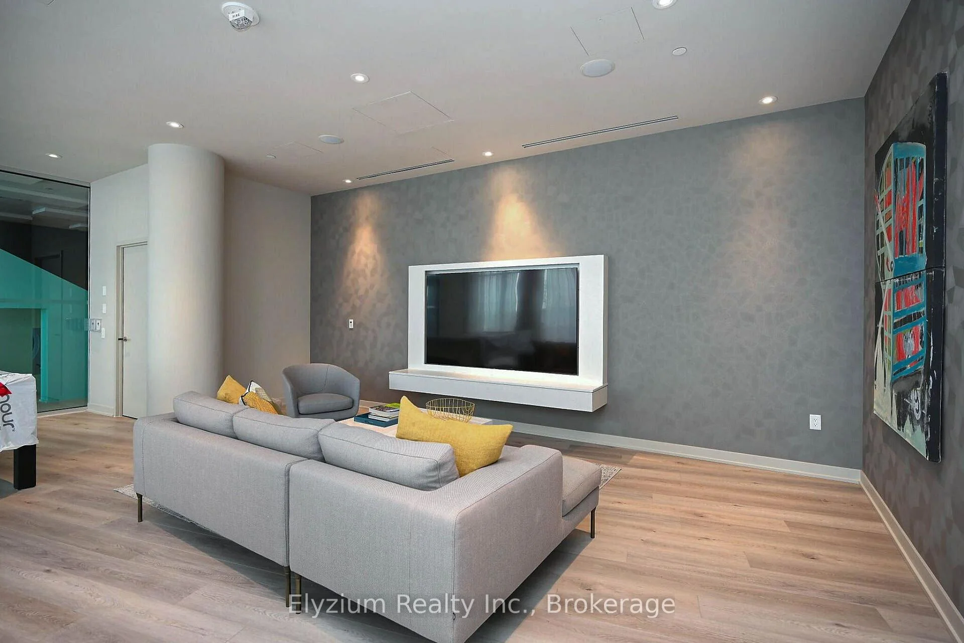 Photo 16 of Unit 2005, 3900 Confederation Parkway, Mississauga, City Centre — HOMEH