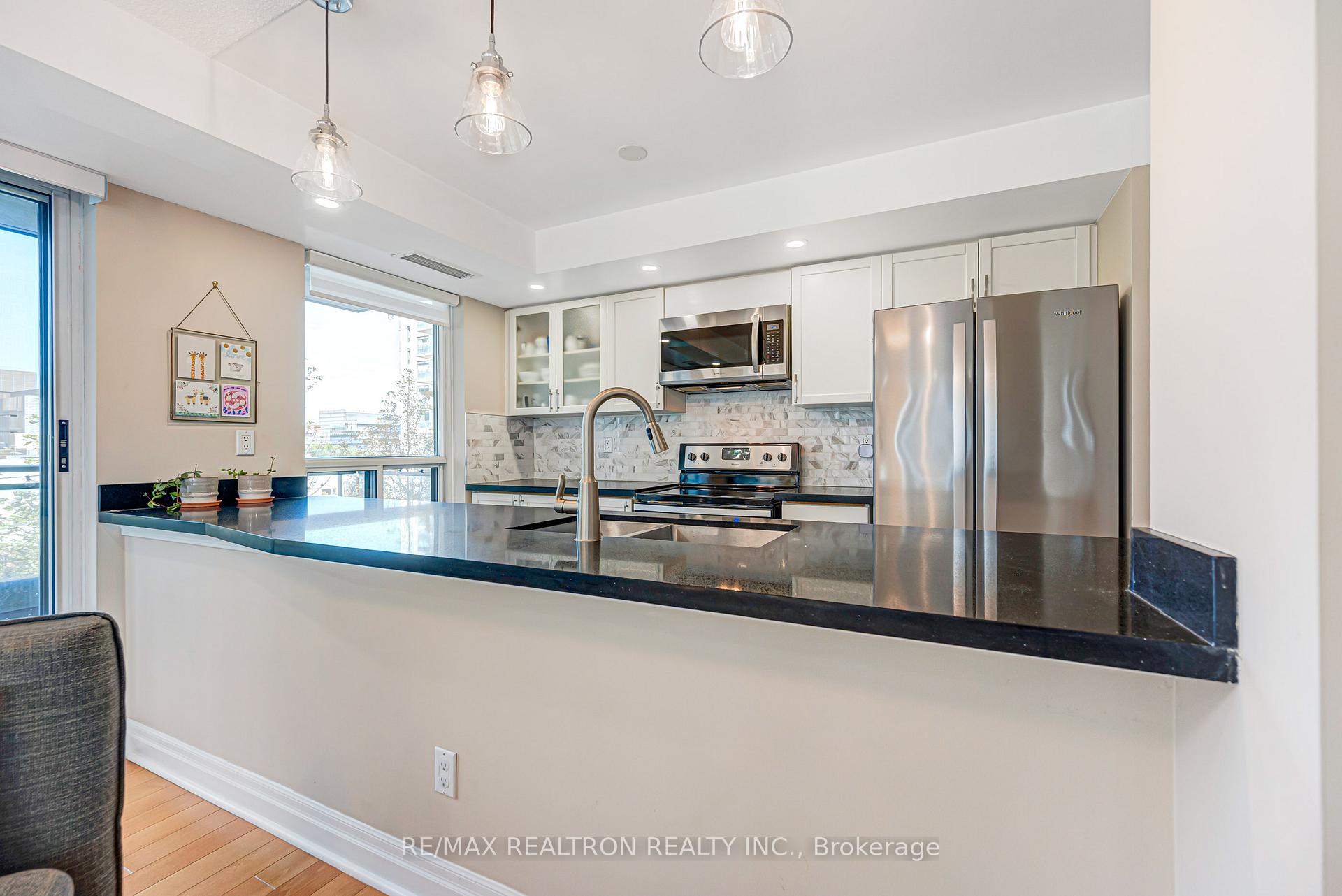 Photo 13 of Unit 515, 188 Doris Avenue, North York, Willowdale East — HOMEH