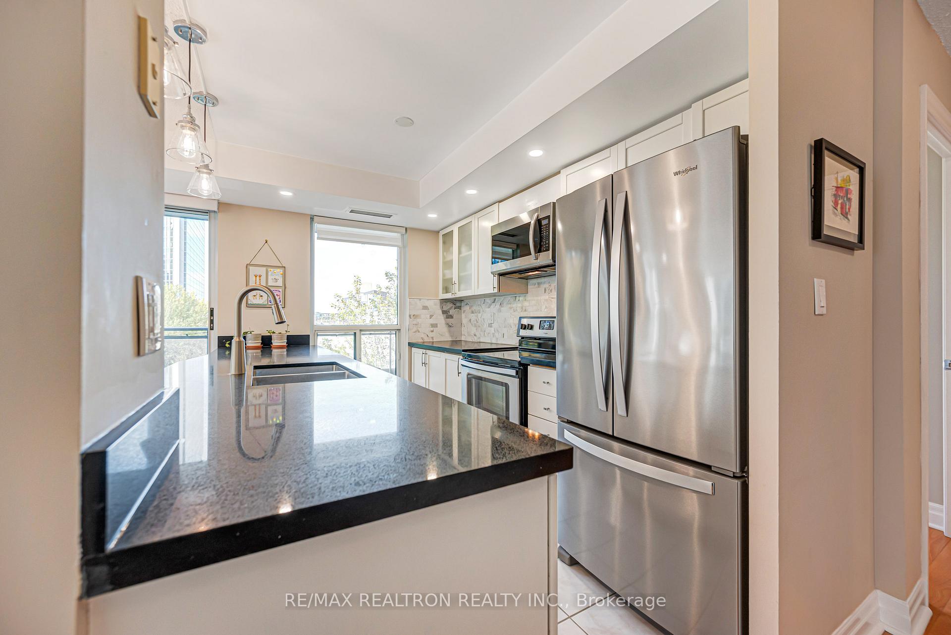 Photo 21 of Unit 515, 188 Doris Avenue, North York, Willowdale East — HOMEH