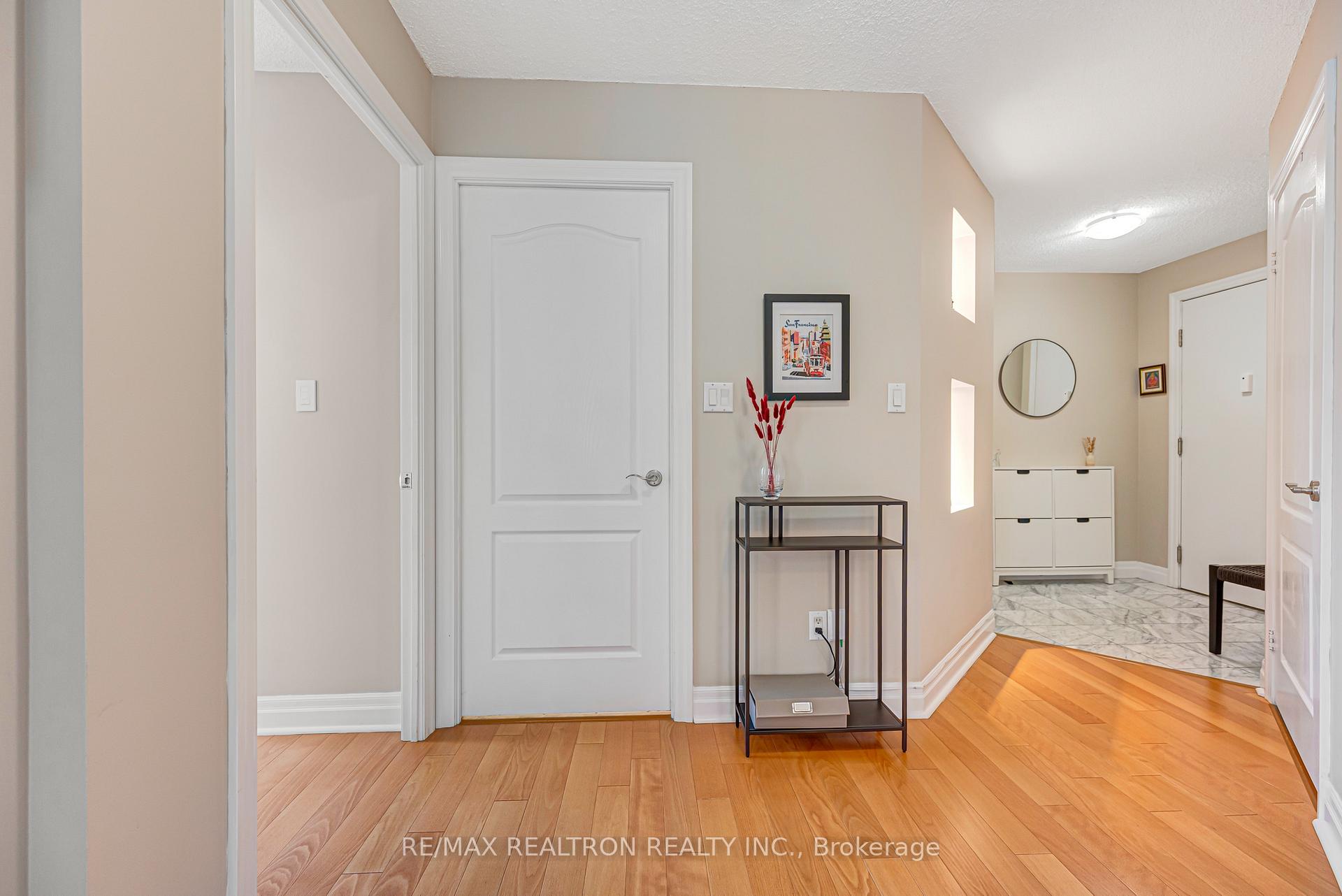 Photo 31 of Unit 515, 188 Doris Avenue, North York, Willowdale East — HOMEH