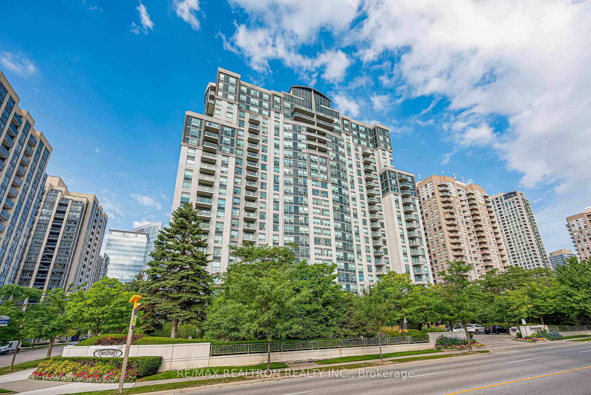 Photo 47 of Unit 515, 188 Doris Avenue, North York, Willowdale East — HOMEH