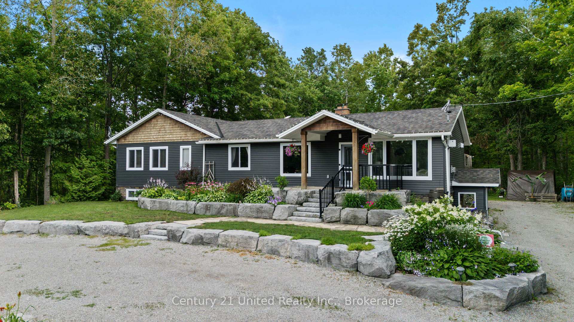 Photo 2 of 1746 Lakehurst Road, Trent Lakes — HOMEH