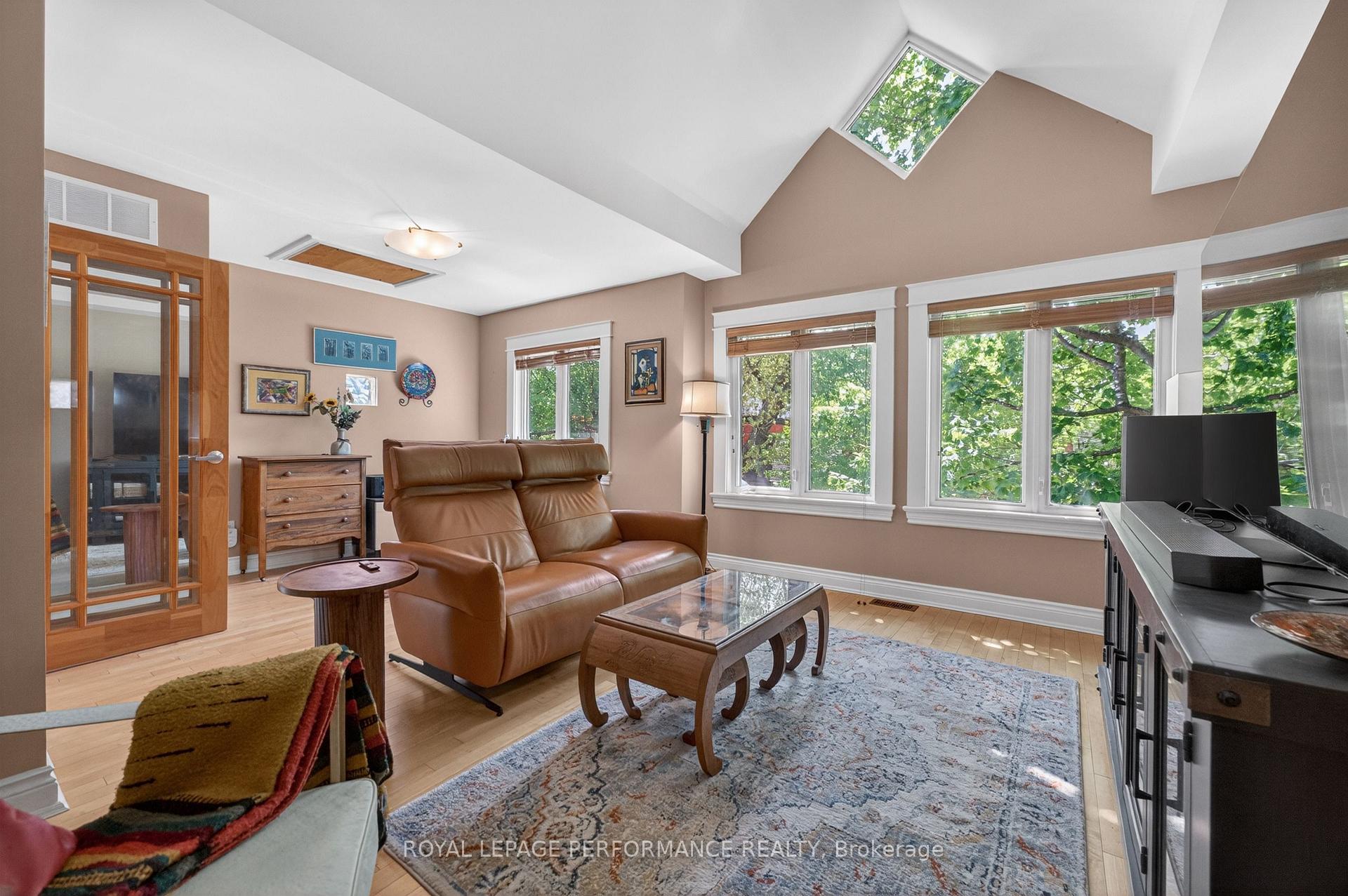 Photo 24 of 335 Osgoode Street, Ottawa, Sandy Hill — HOMEH