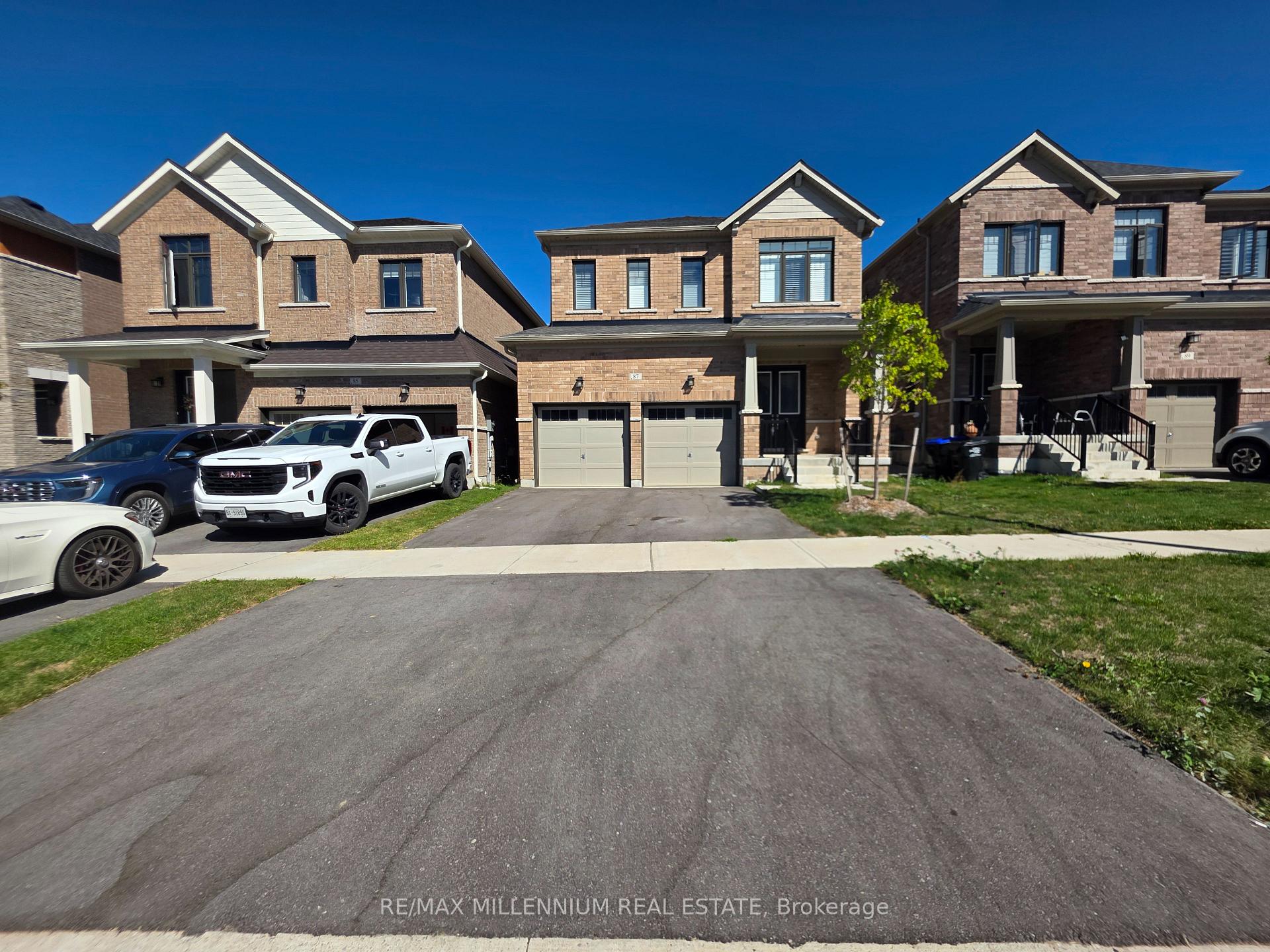 Photo 2 of 87 Bearberry Road E, Springwater, Midhurst — HOMEH