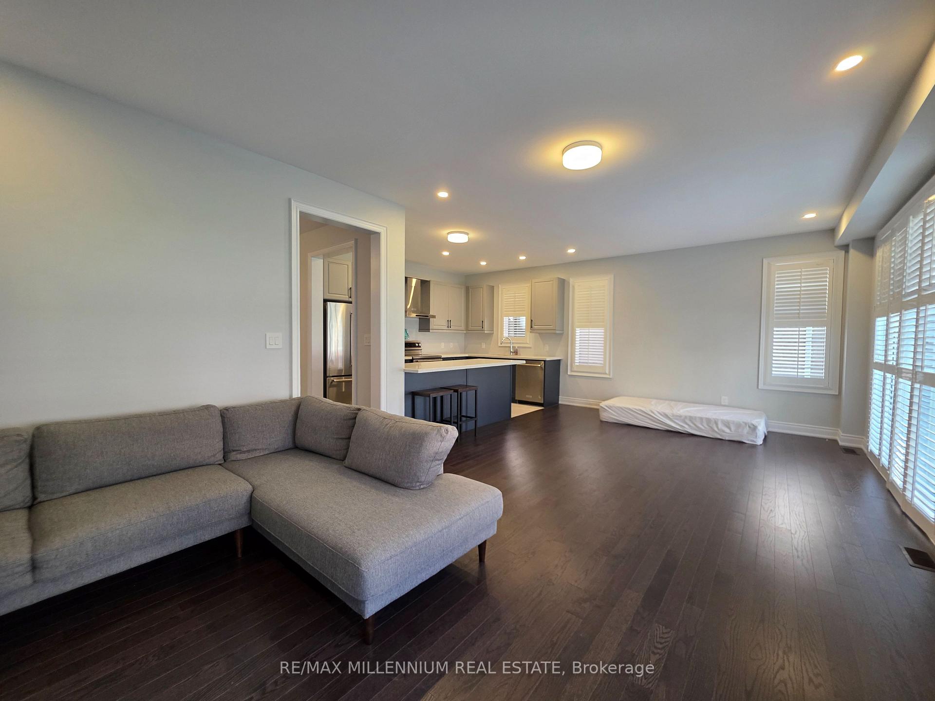 Photo 7 of 87 Bearberry Road E, Springwater, Midhurst — HOMEH