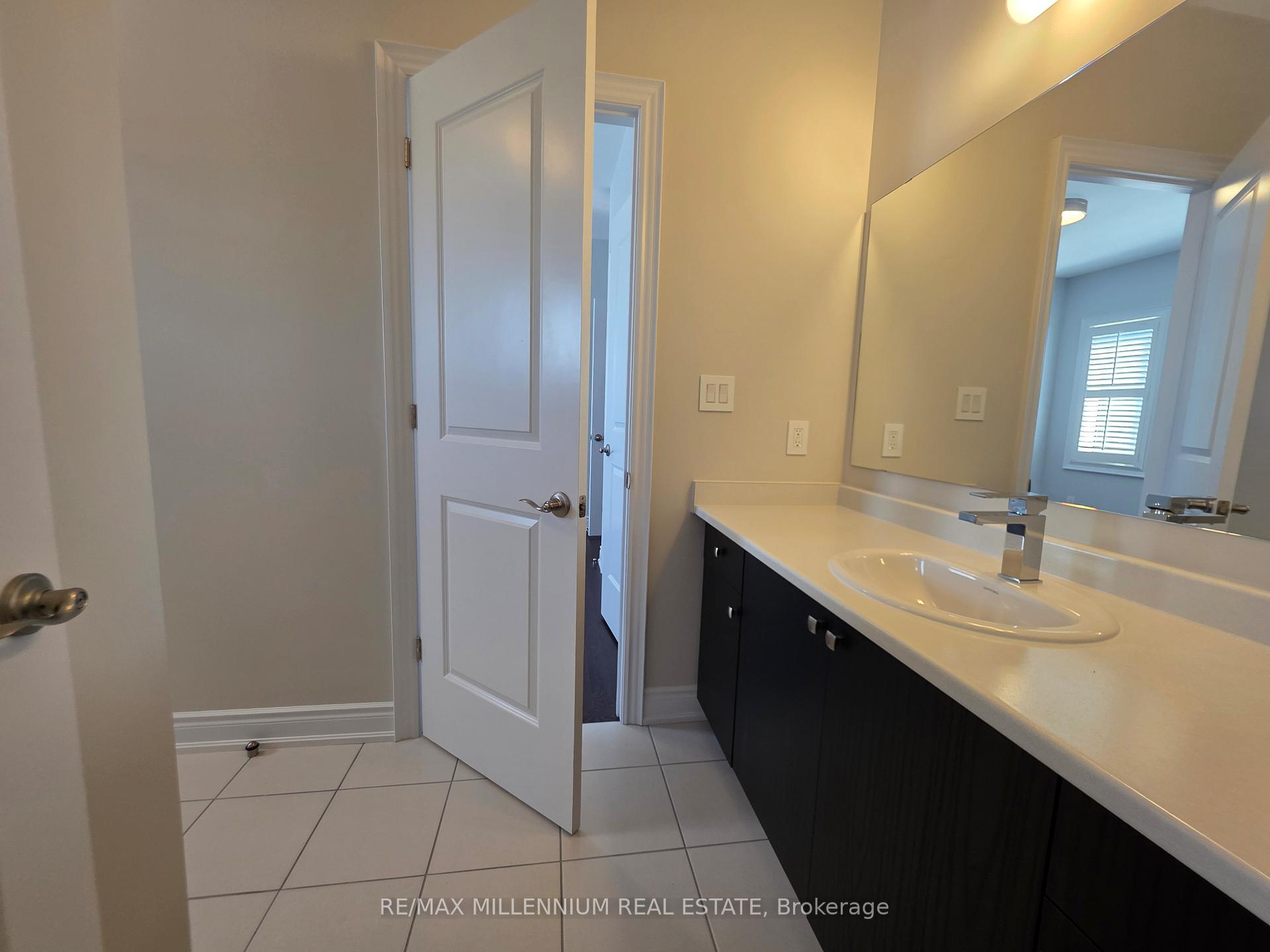 Photo 21 of 87 Bearberry Road E, Springwater, Midhurst — HOMEH