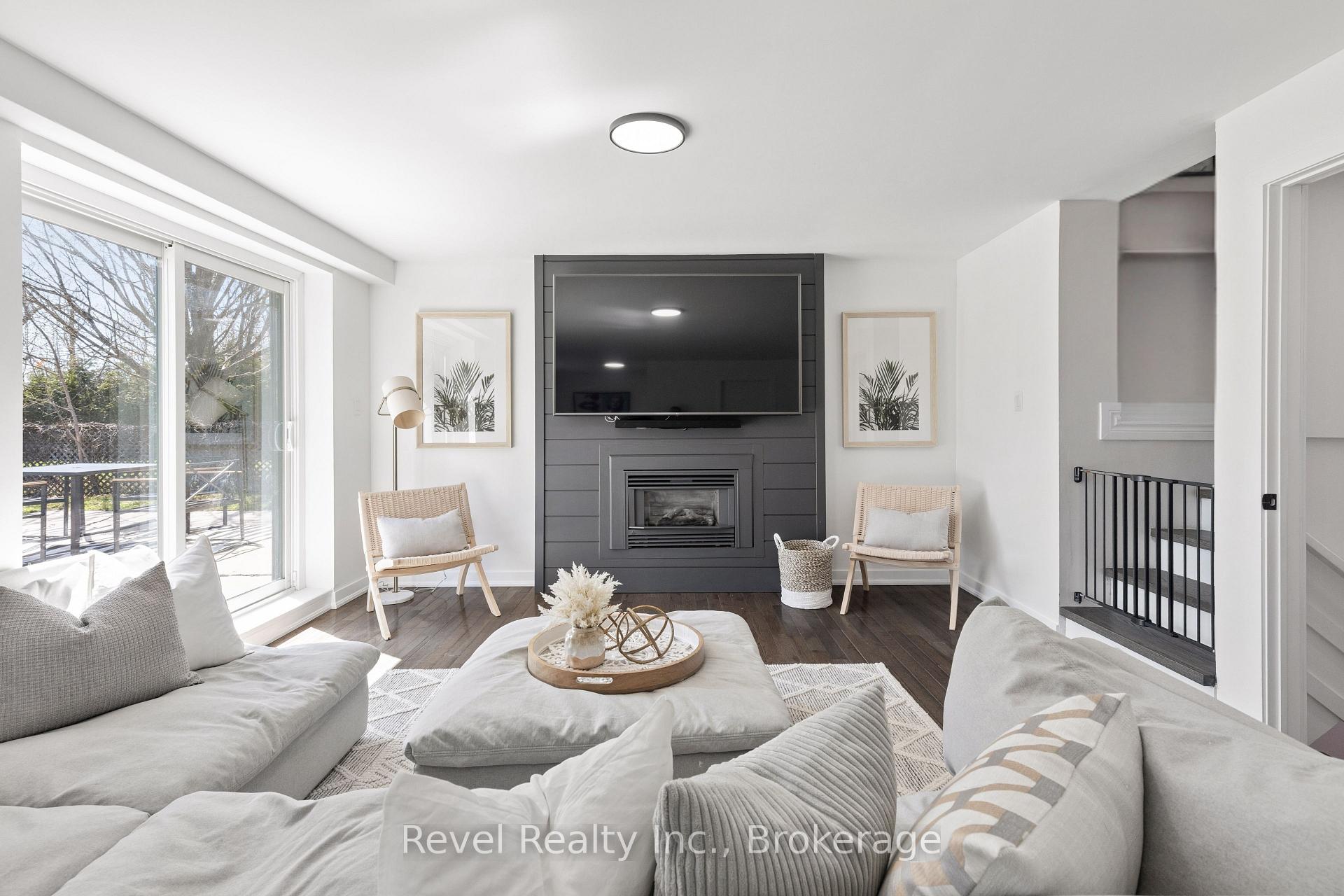 Photo 5 of 25 Riverview Road, Kawartha Lakes, Lindsay — HOMEH