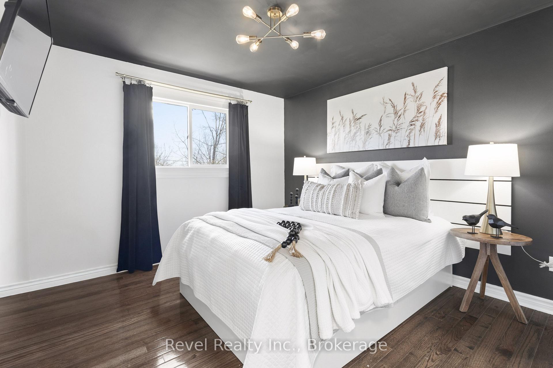 Photo 16 of 25 Riverview Road, Kawartha Lakes, Lindsay — HOMEH