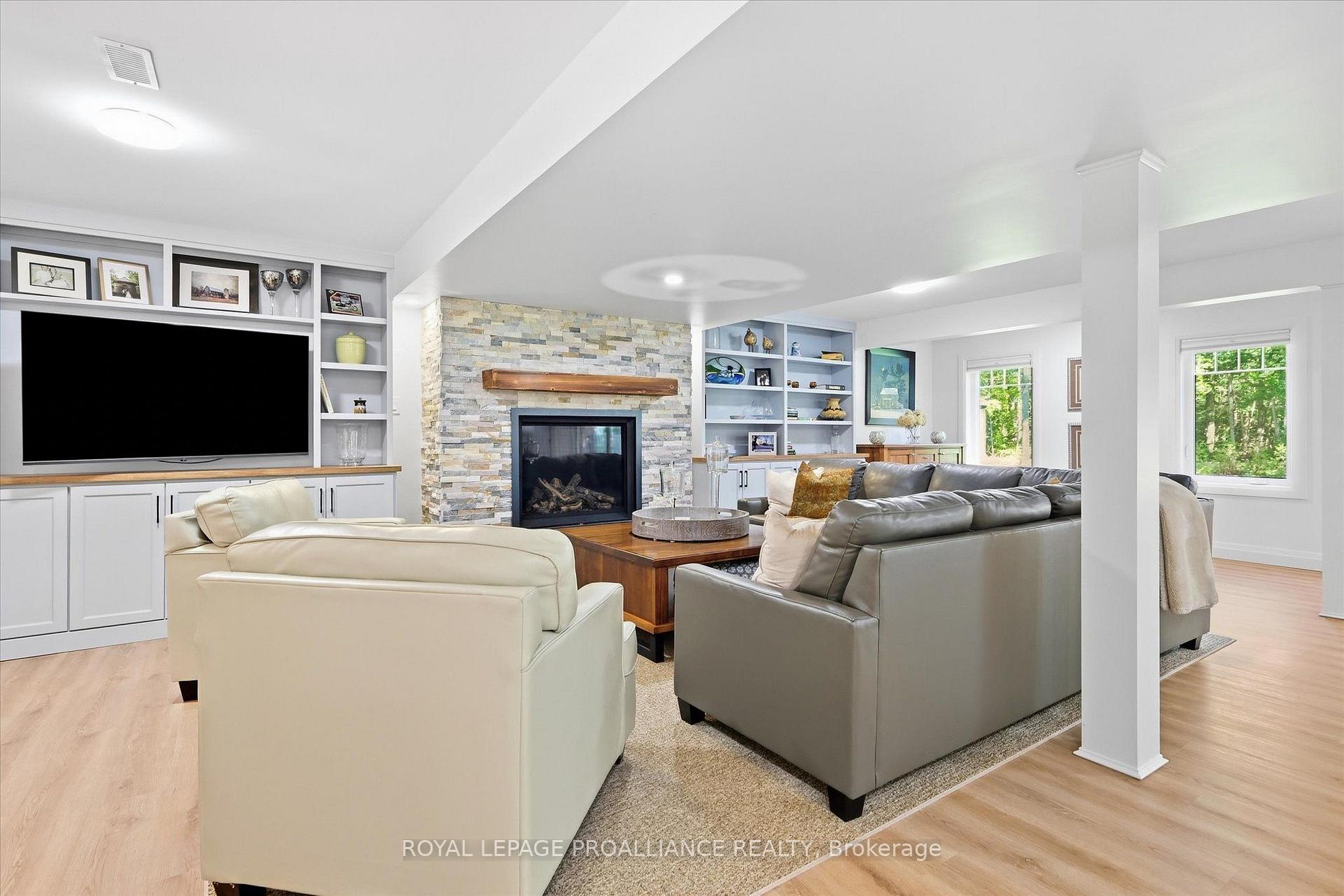 Photo 34 of 322 Elbow Point Road, Trent Lakes — HOMEH