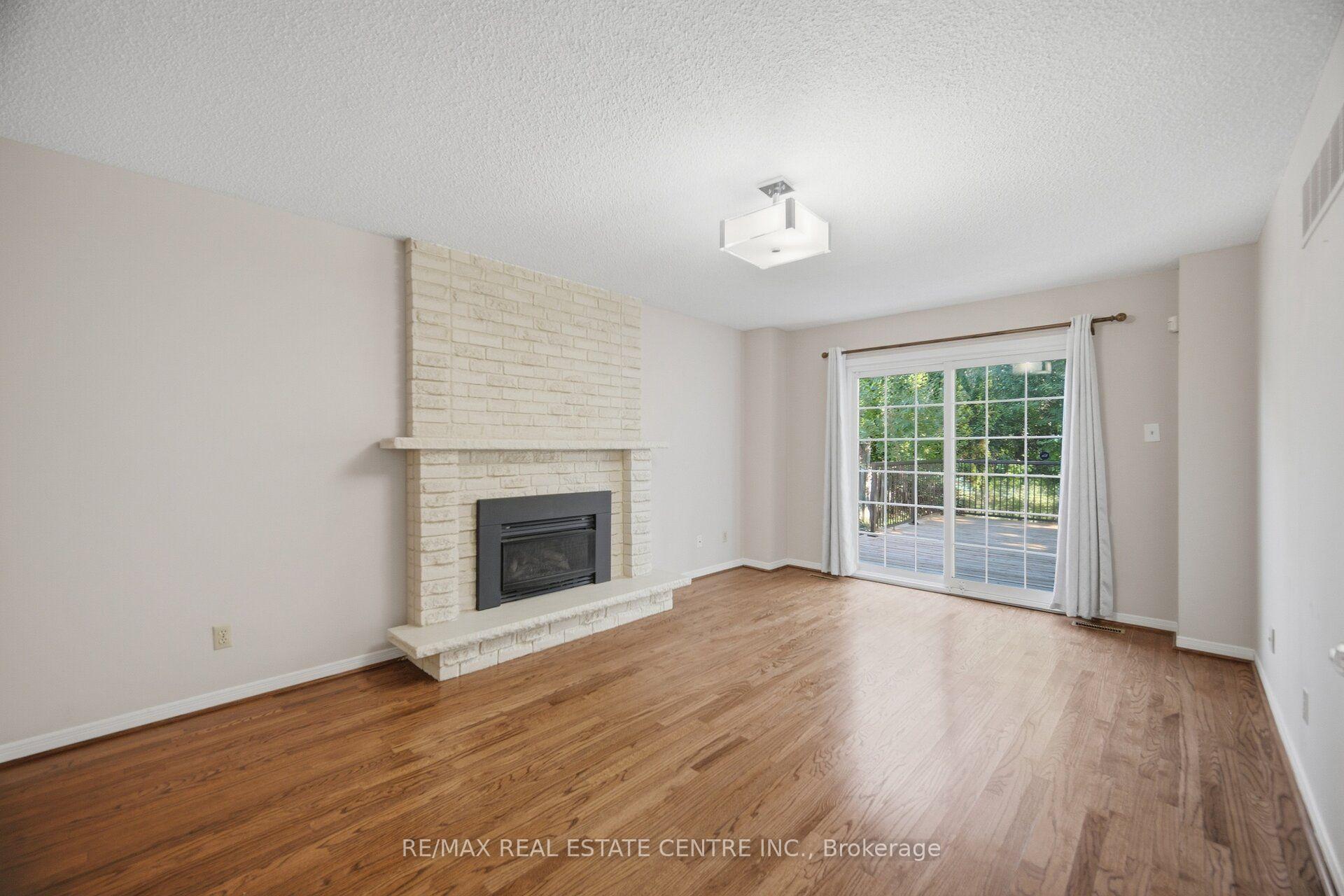 Photo 22 of 1572 Maple Ridge Drive, Mississauga, Rathwood — HOMEH