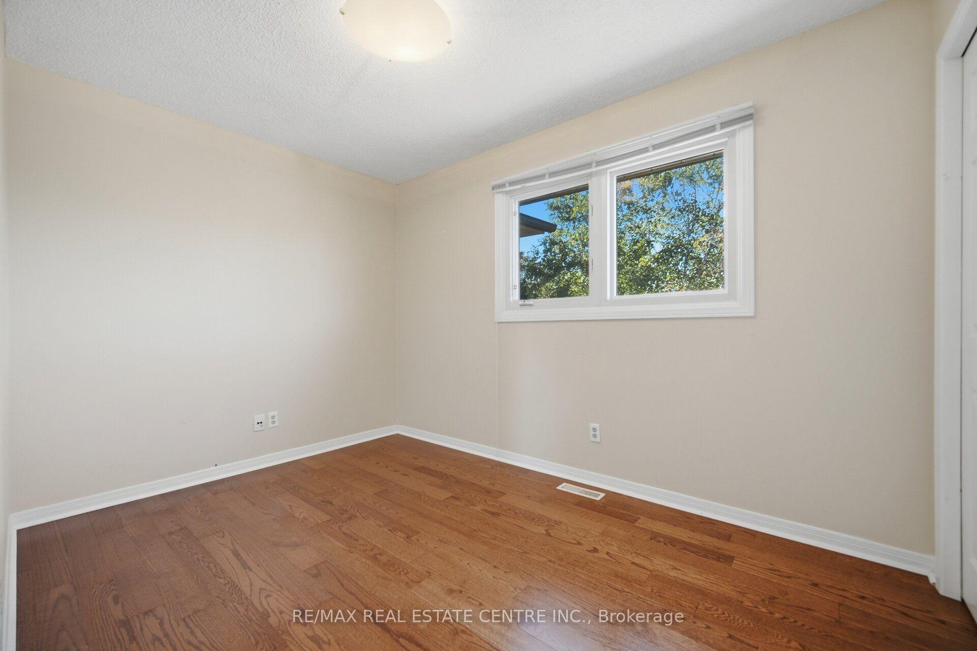 Photo 31 of 1572 Maple Ridge Drive, Mississauga, Rathwood — HOMEH