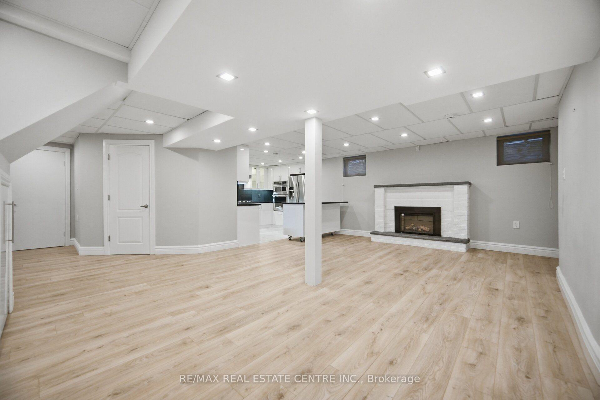 Photo 34 of 1572 Maple Ridge Drive, Mississauga, Rathwood — HOMEH