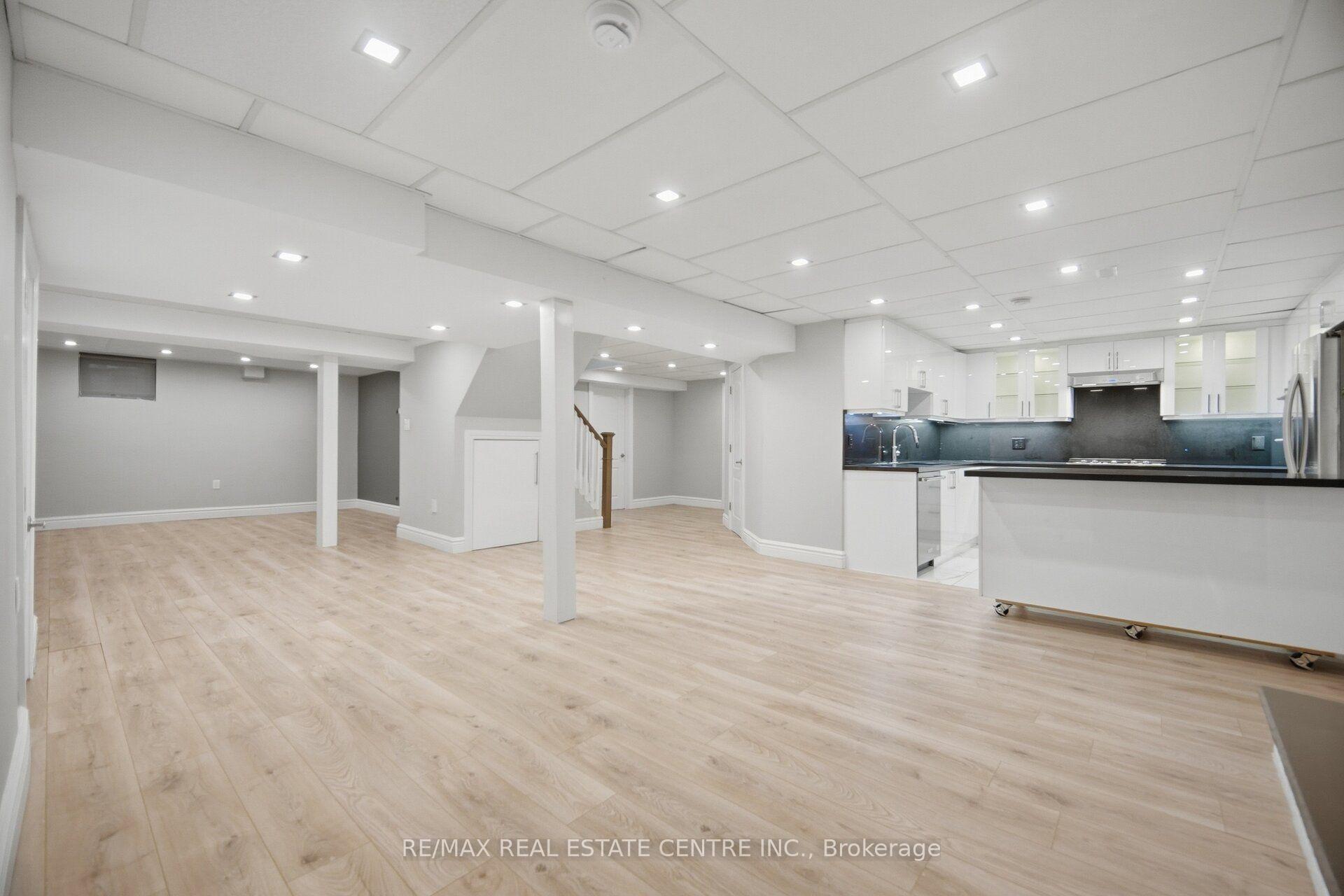 Photo 36 of 1572 Maple Ridge Drive, Mississauga, Rathwood — HOMEH