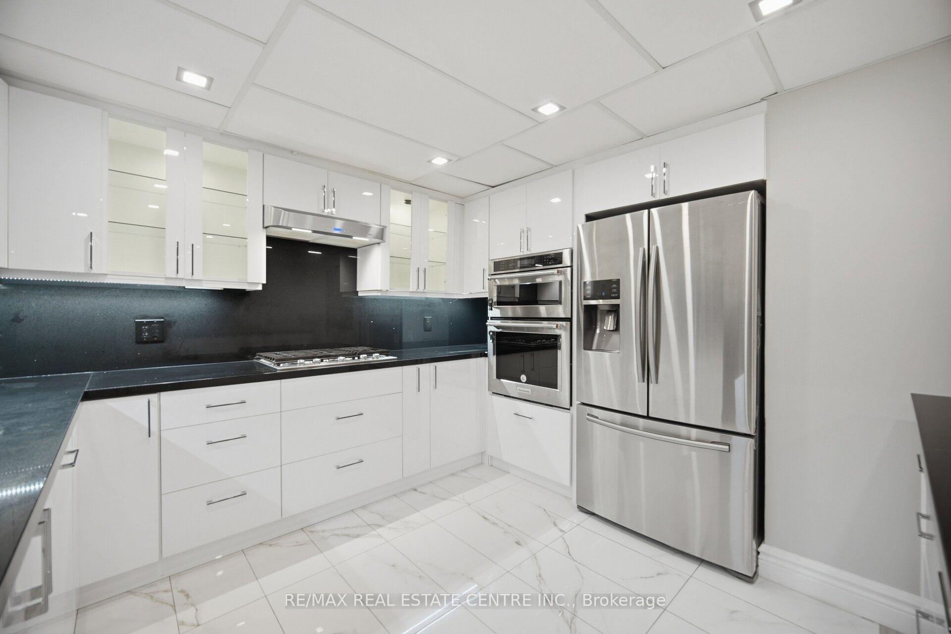 Photo 37 of 1572 Maple Ridge Drive, Mississauga, Rathwood — HOMEH