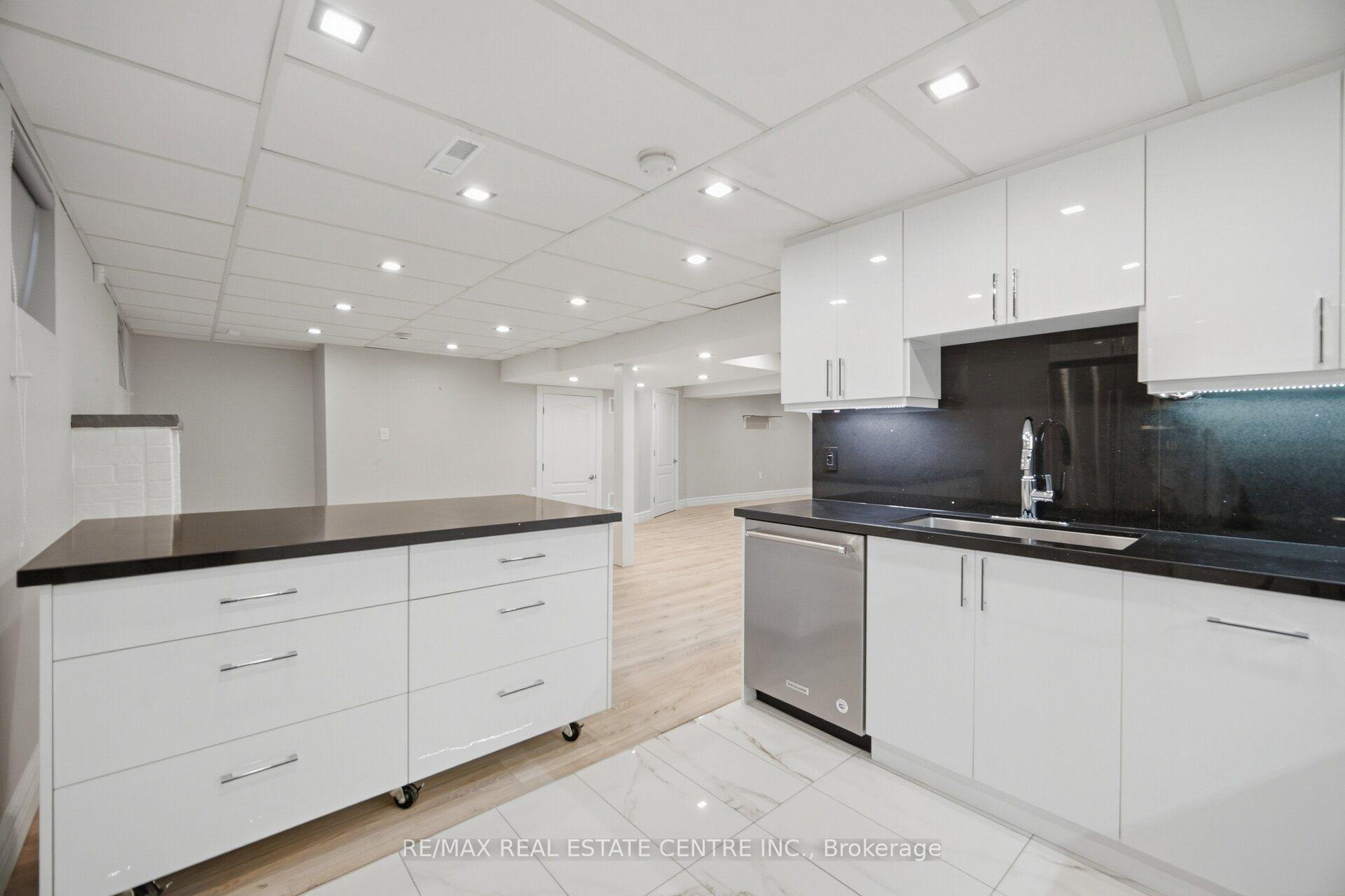 Photo 39 of 1572 Maple Ridge Drive, Mississauga, Rathwood — HOMEH