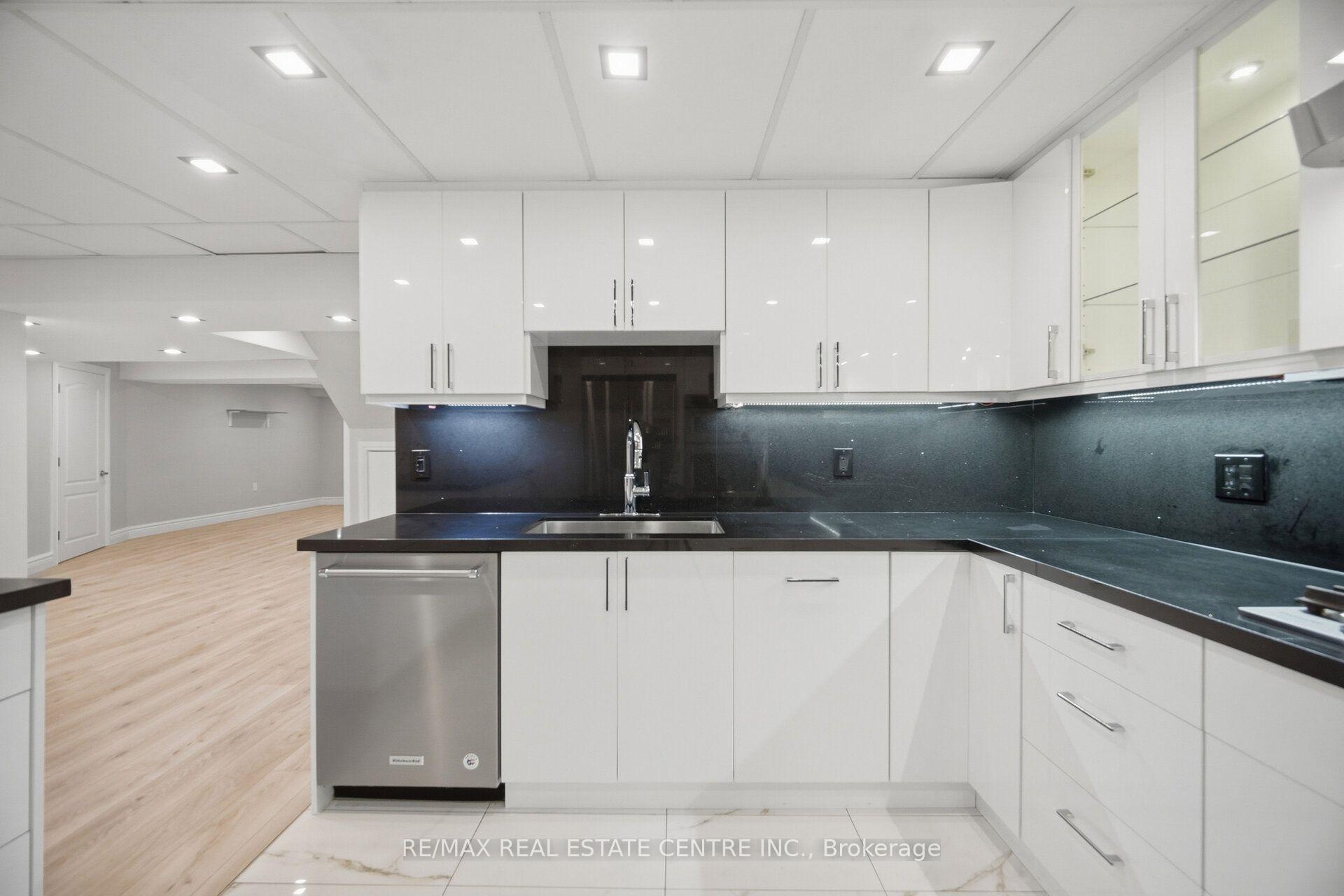 Photo 38 of 1572 Maple Ridge Drive, Mississauga, Rathwood — HOMEH