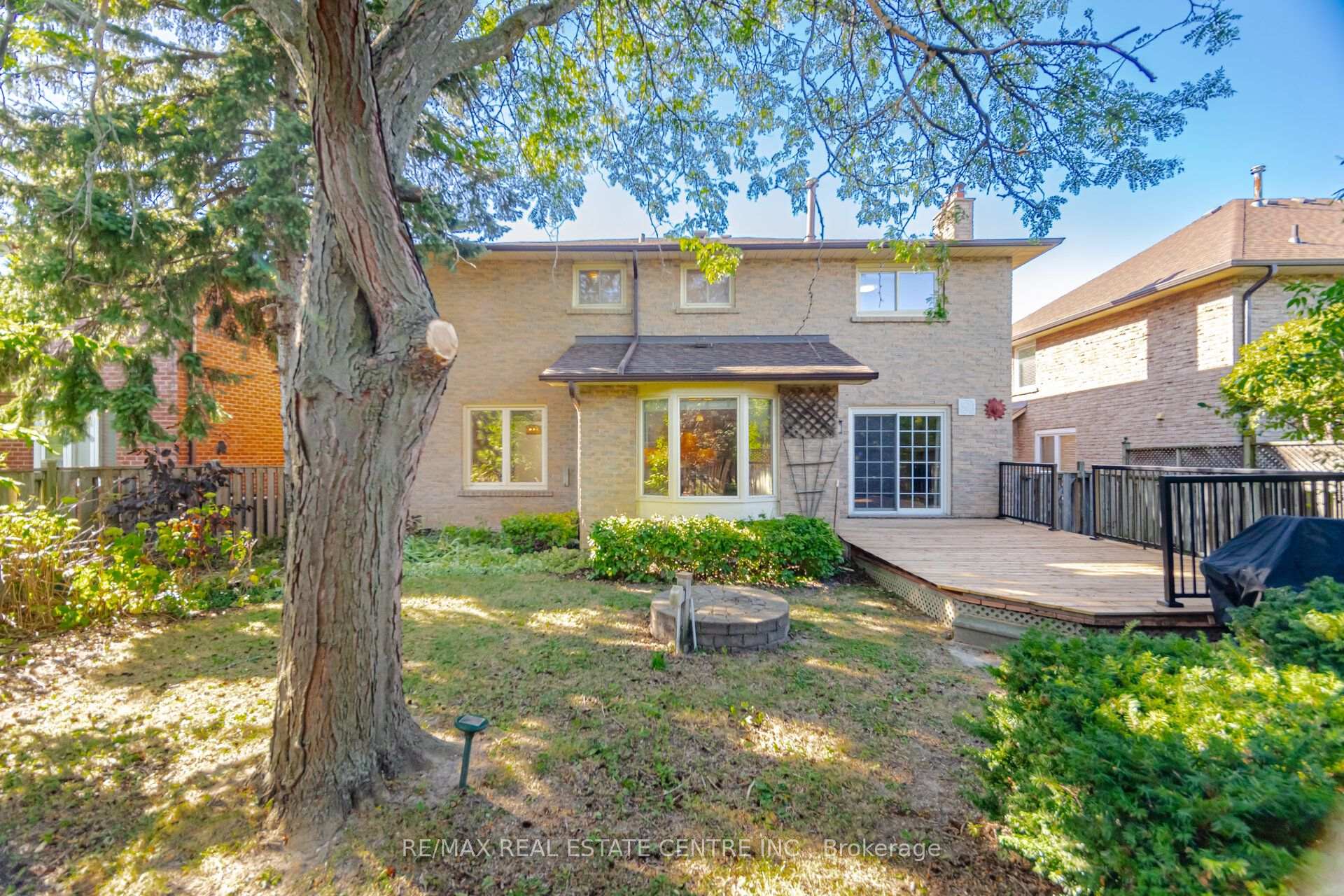 Photo 50 of 1572 Maple Ridge Drive, Mississauga, Rathwood — HOMEH