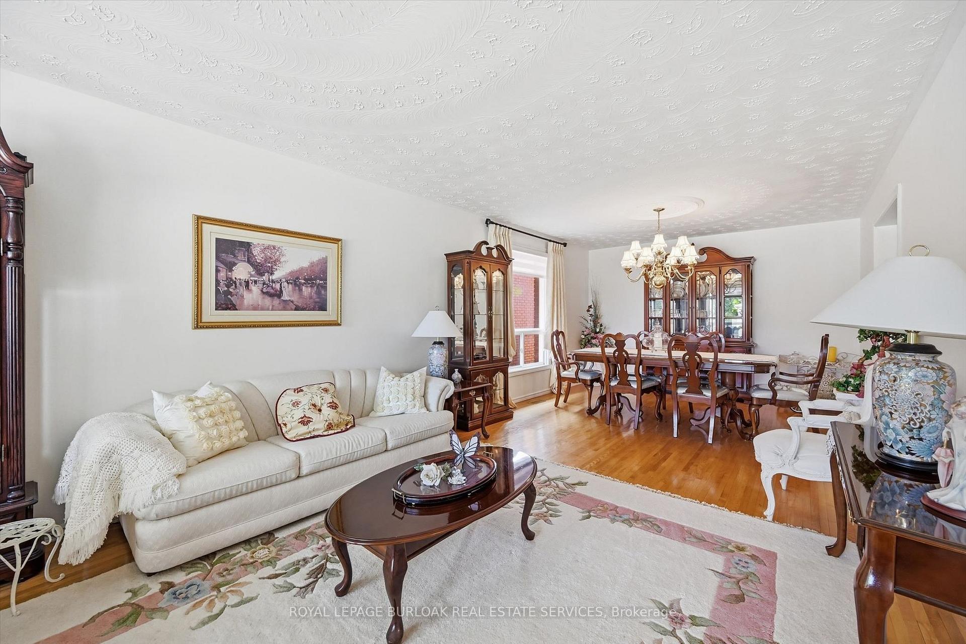 Photo 7 of 83 Oakridge Drive, Hamilton, Stoney Creek — HOMEH
