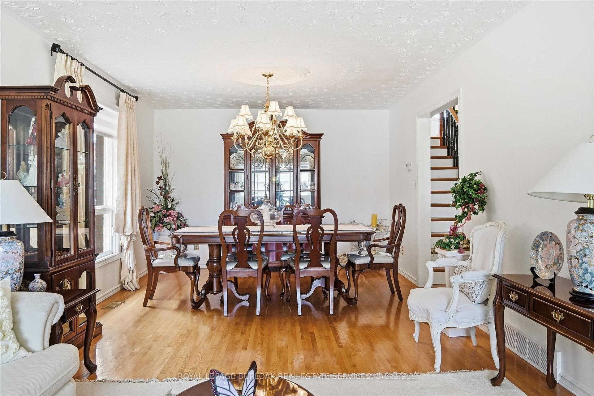 Photo 8 of 83 Oakridge Drive, Hamilton, Stoney Creek — HOMEH
