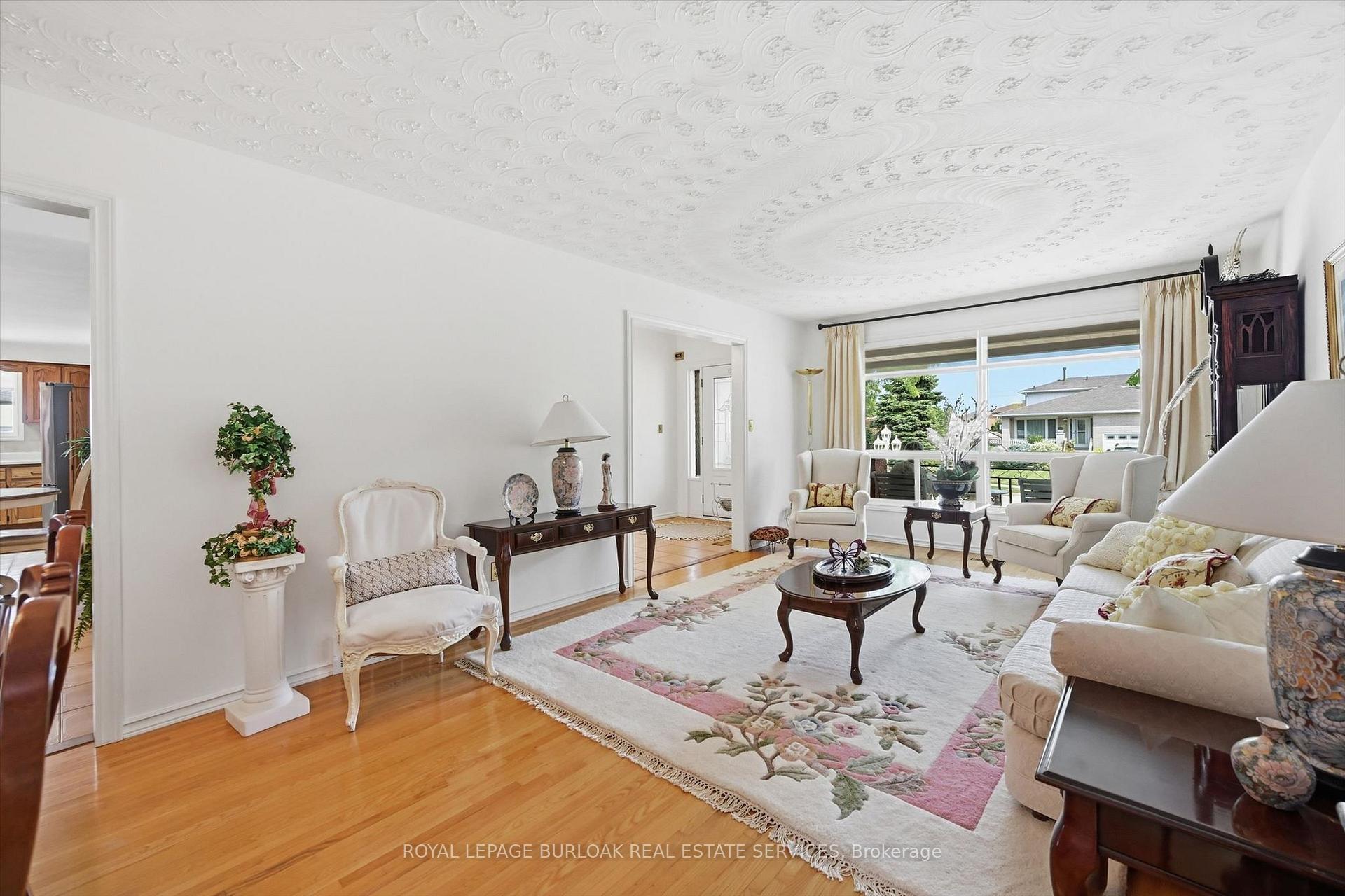 Photo 9 of 83 Oakridge Drive, Hamilton, Stoney Creek — HOMEH