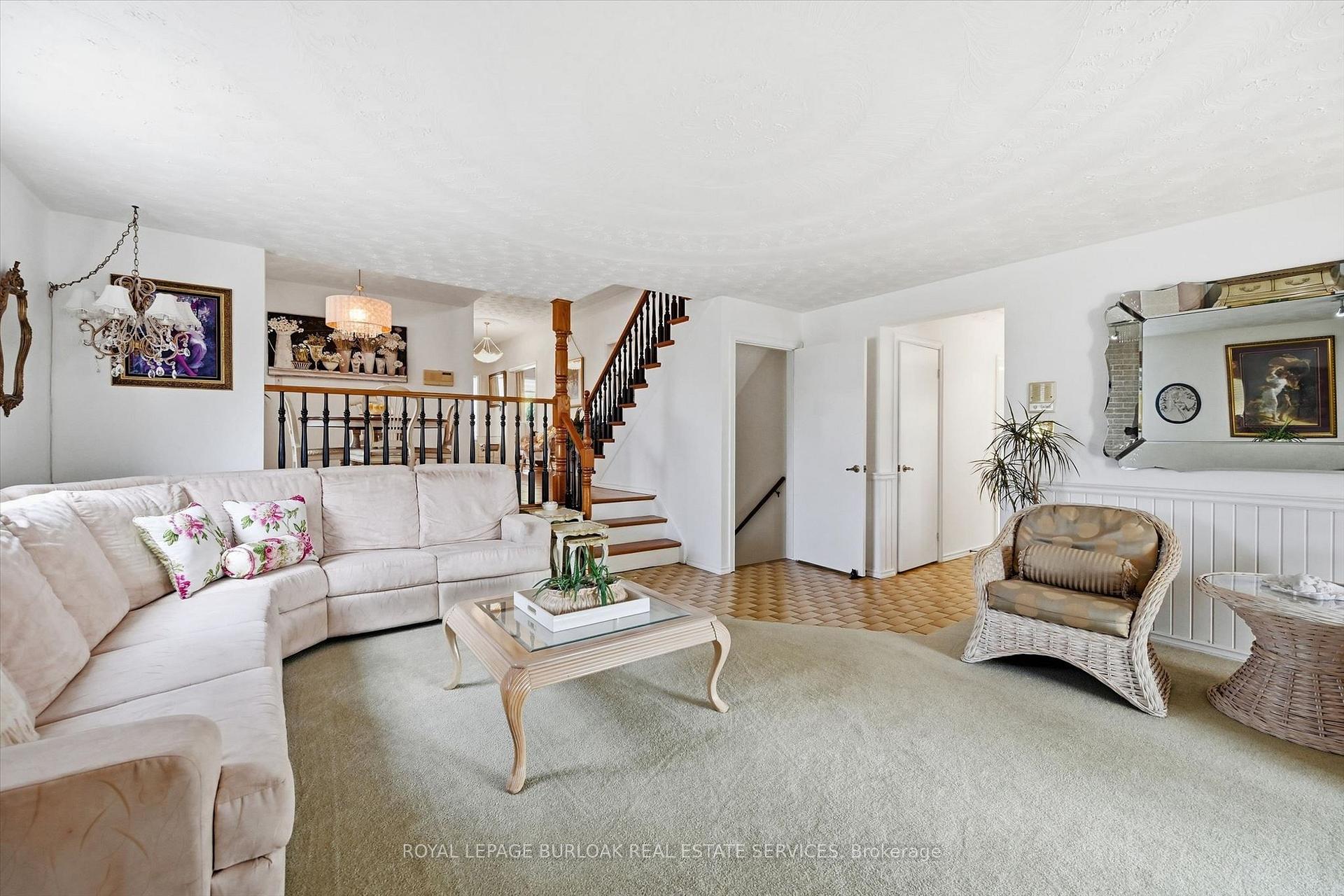 Photo 19 of 83 Oakridge Drive, Hamilton, Stoney Creek — HOMEH