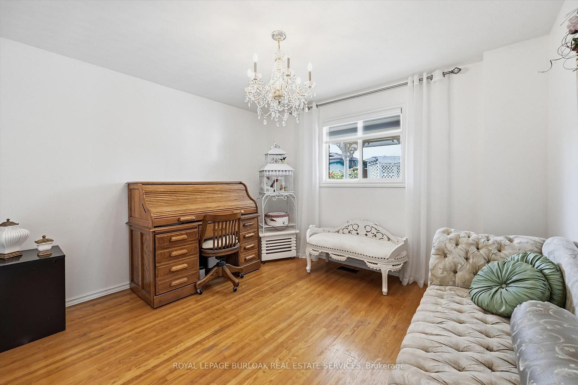 Photo 20 of 83 Oakridge Drive, Hamilton, Stoney Creek — HOMEH