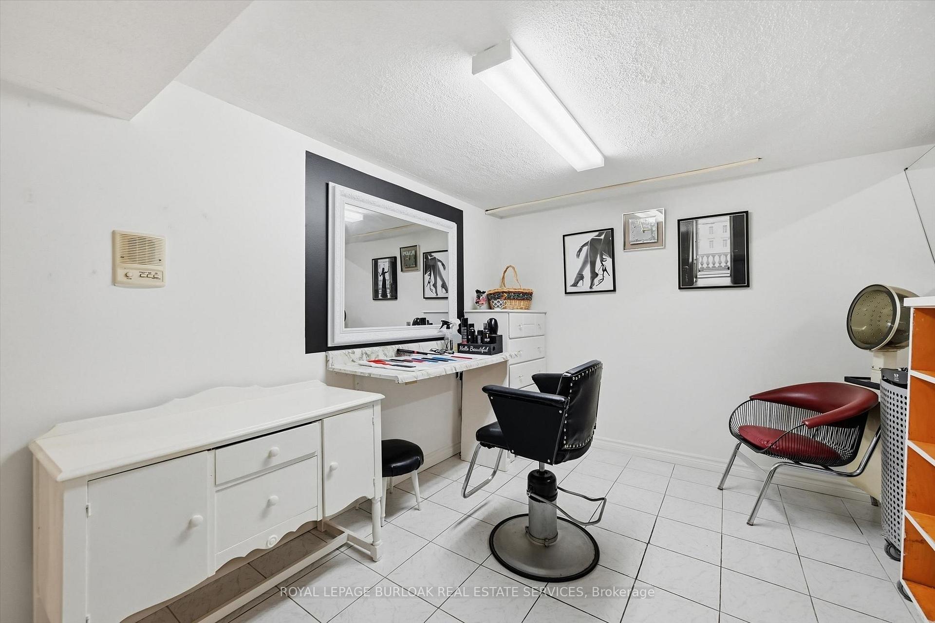 Photo 39 of 83 Oakridge Drive, Hamilton, Stoney Creek — HOMEH