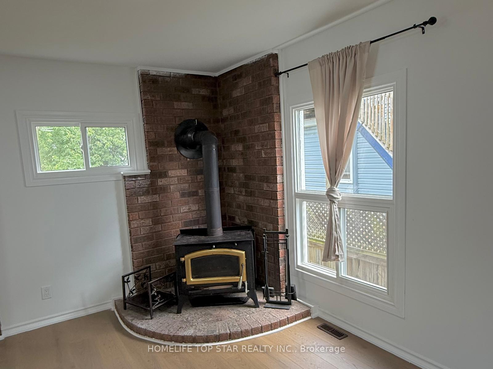 Photo 6 of 5341 McRae Street N, Niagara Falls, Cherrywood — HOMEH
