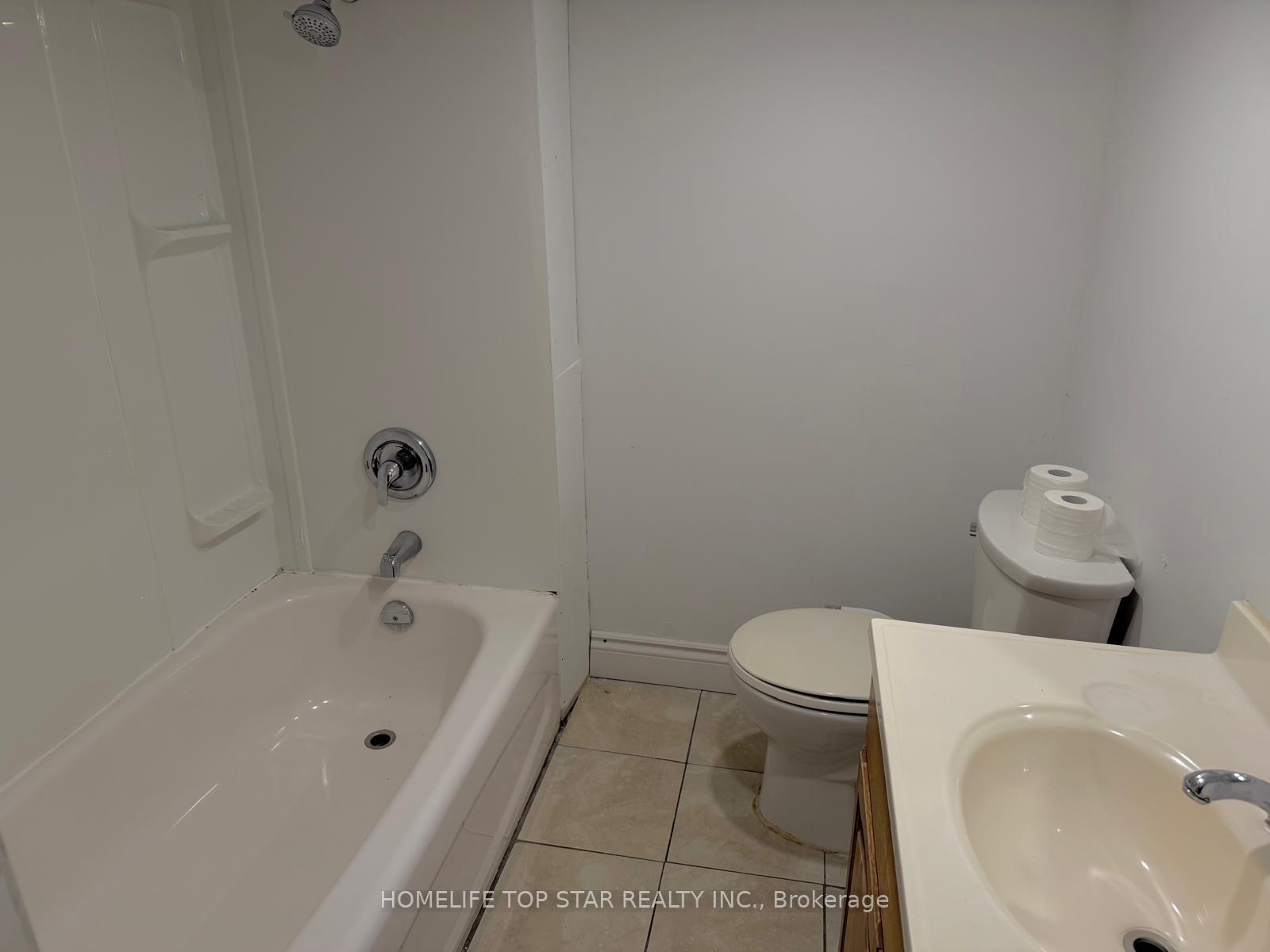Photo 9 of 5341 McRae Street N, Niagara Falls, Cherrywood — HOMEH