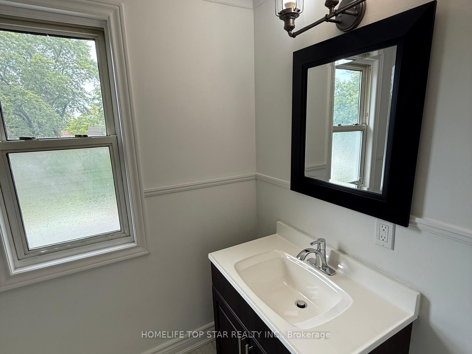 Photo 13 of 5341 McRae Street N, Niagara Falls, Cherrywood — HOMEH