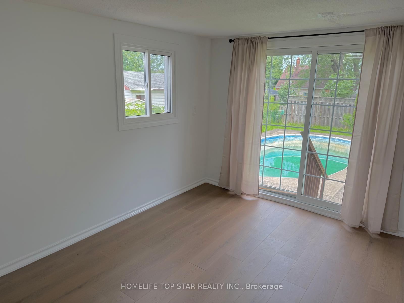 Photo 16 of 5341 McRae Street N, Niagara Falls, Cherrywood — HOMEH