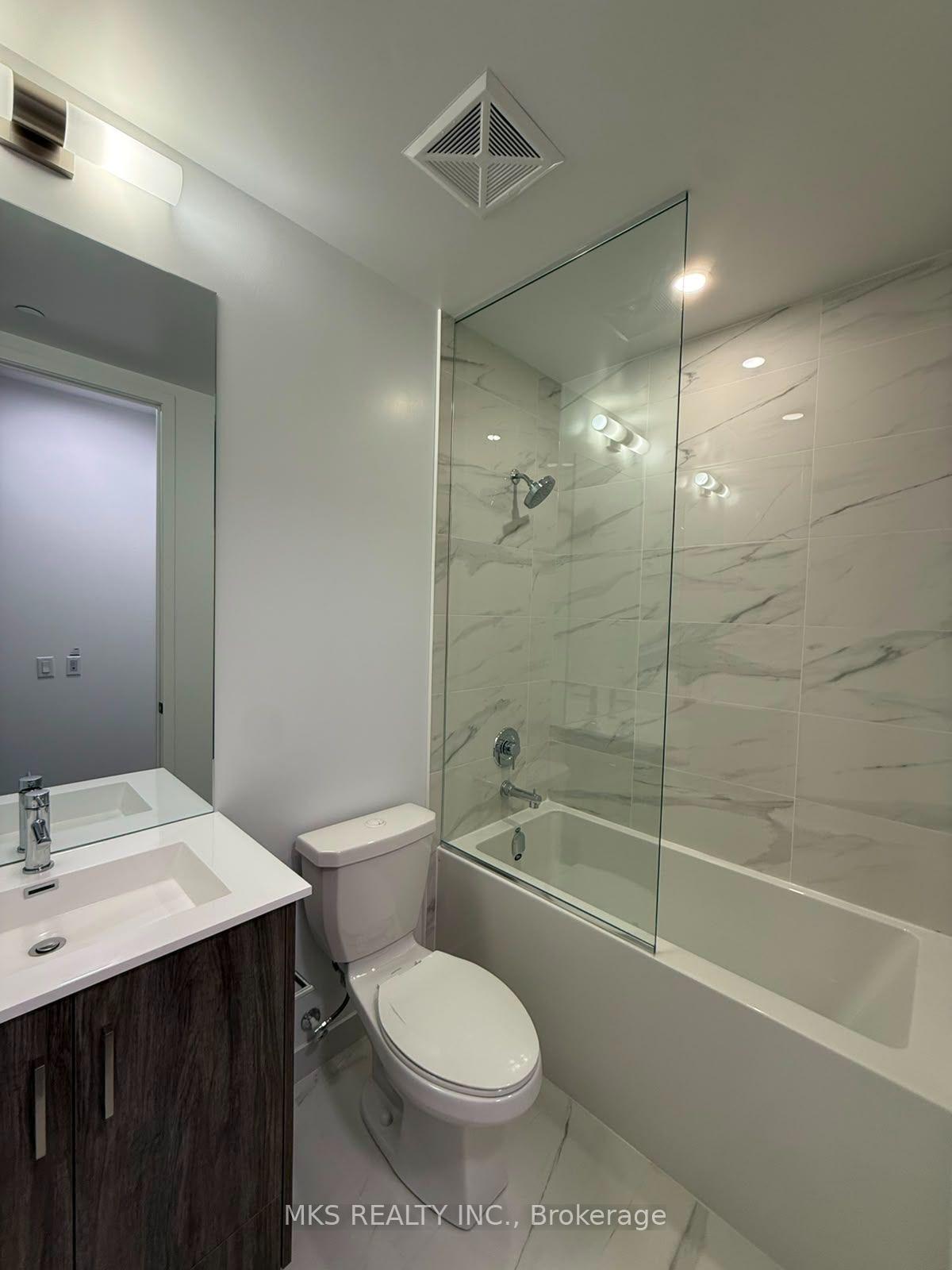 Photo 9 of Unit 2505, 180 Front Street E, Toronto, Moss Park — HOMEH
