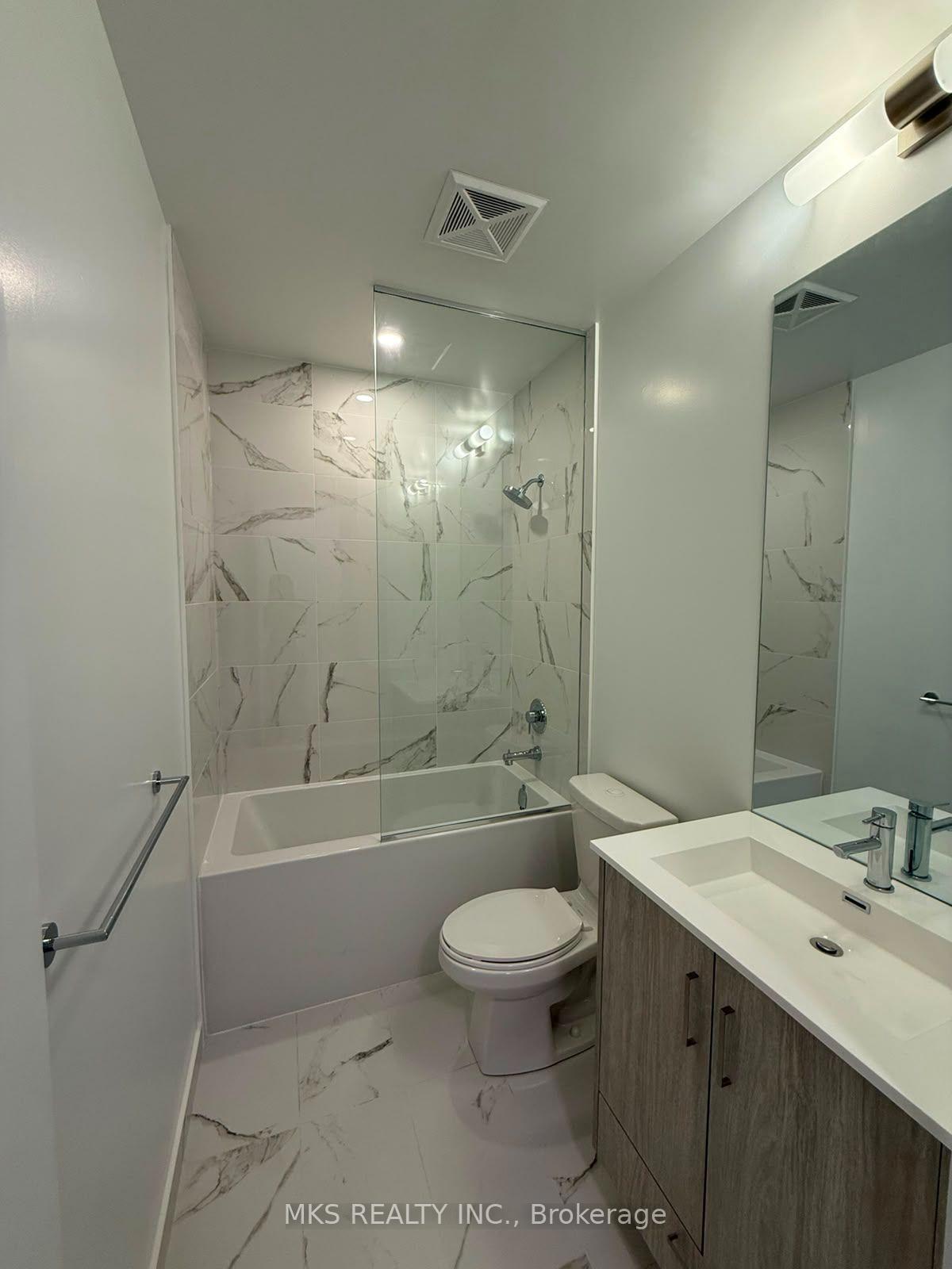 Photo 4 of Unit 2503, 180 Front Street E, Toronto, Moss Park — HOMEH