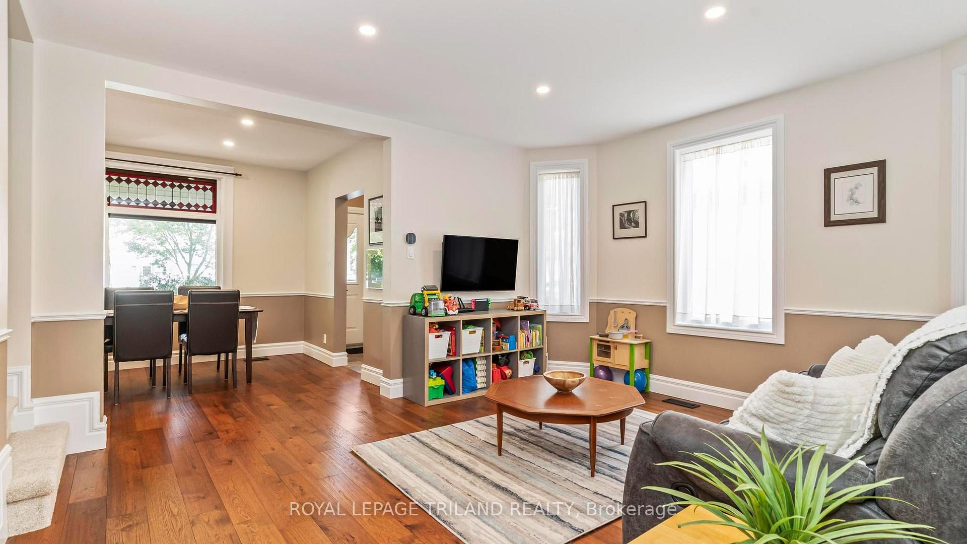 Photo 12 of 411 Salisbury Street, London, East G — HOMEH