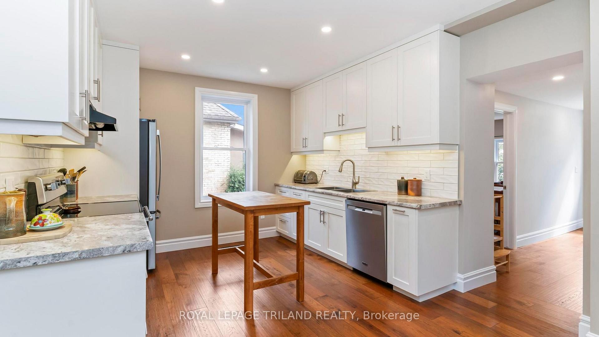 Photo 15 of 411 Salisbury Street, London, East G — HOMEH