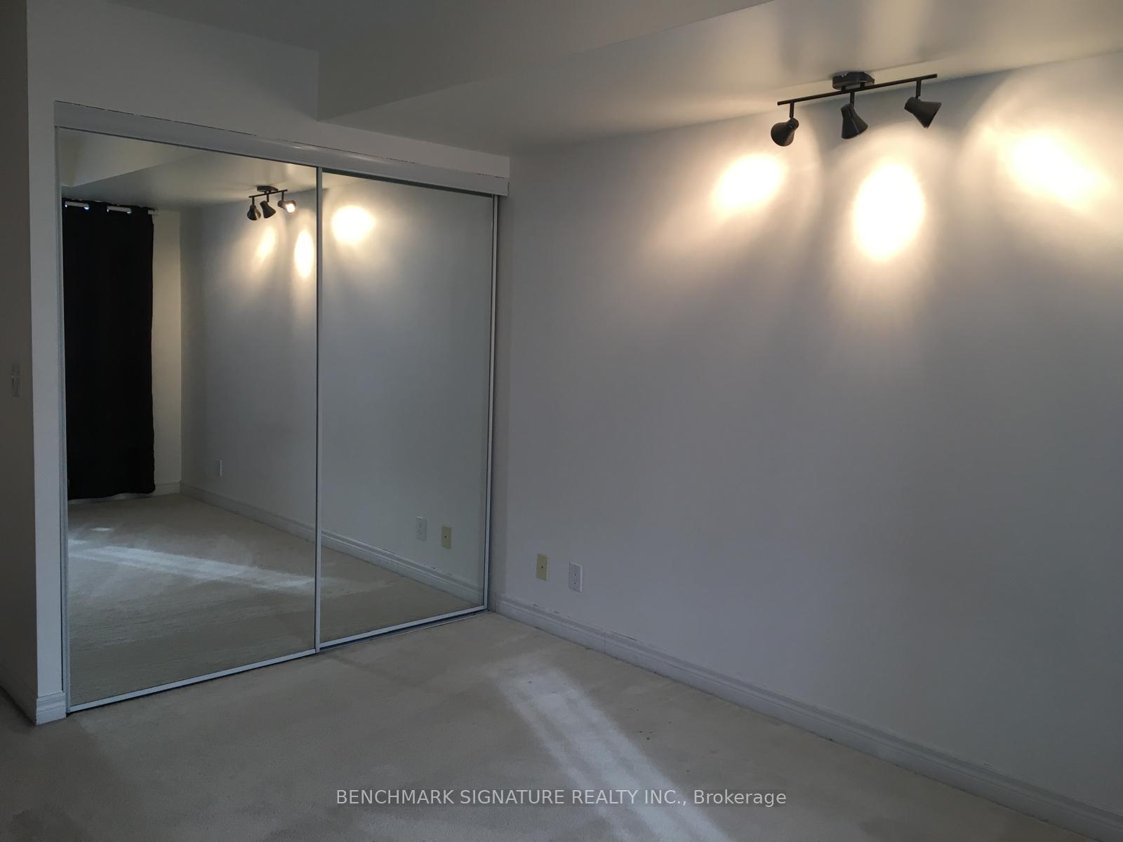 Photo 7 of Unit 506, 33 Cox Boulevard, Markham, Unionville — HOMEH