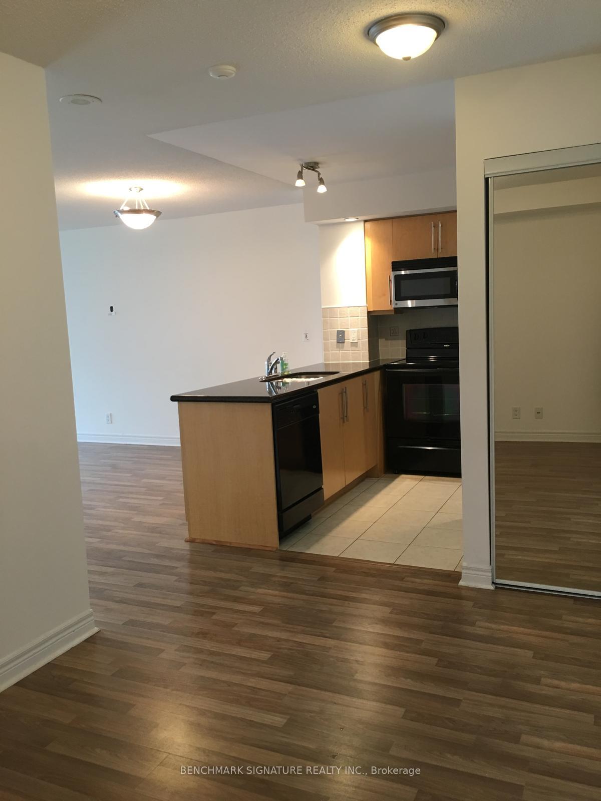 Photo 5 of Unit 506, 33 Cox Boulevard, Markham, Unionville — HOMEH