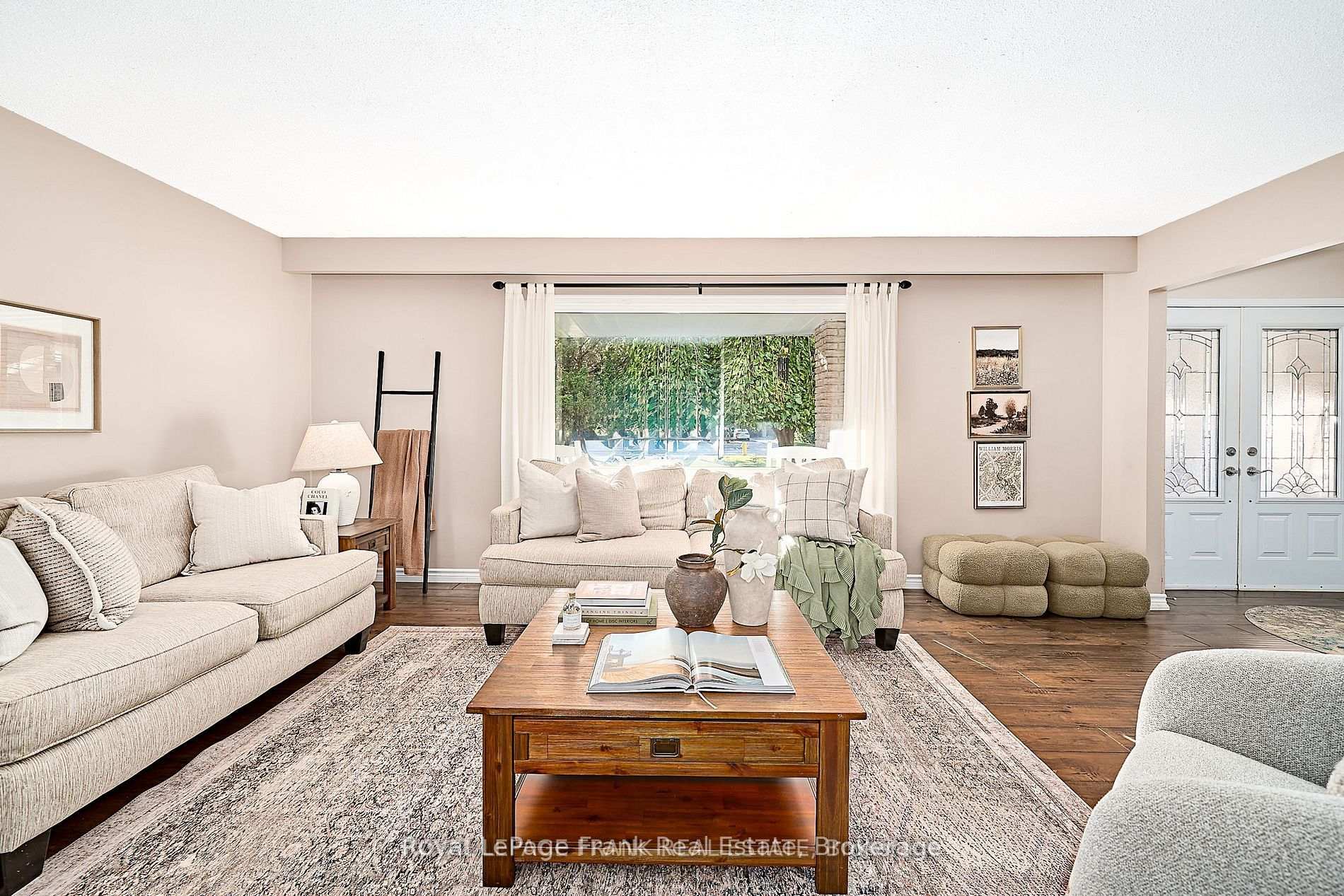 Photo 10 of 7 Judy Court, Markham, Markham Village — HOMEH