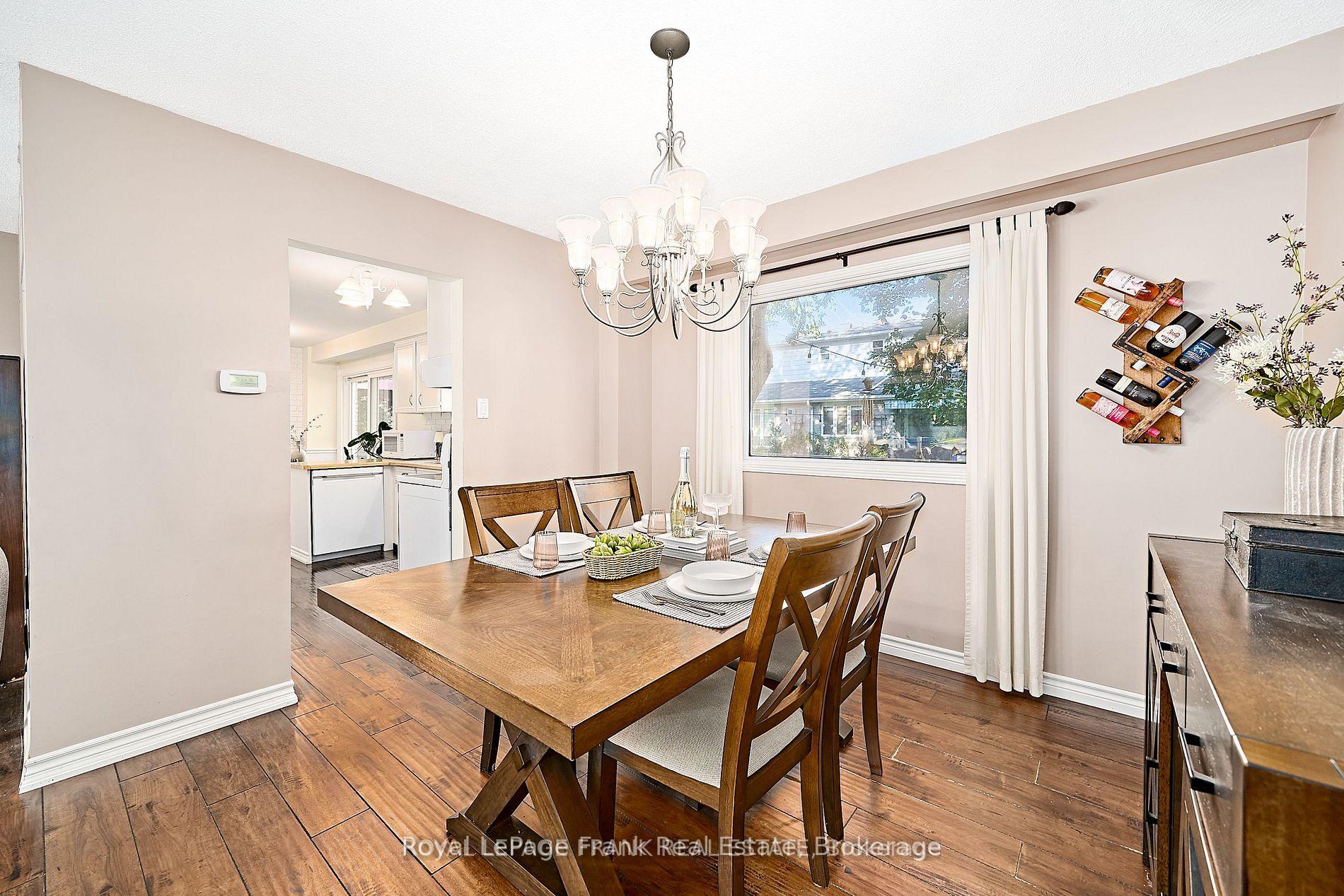 Photo 13 of 7 Judy Court, Markham, Markham Village — HOMEH