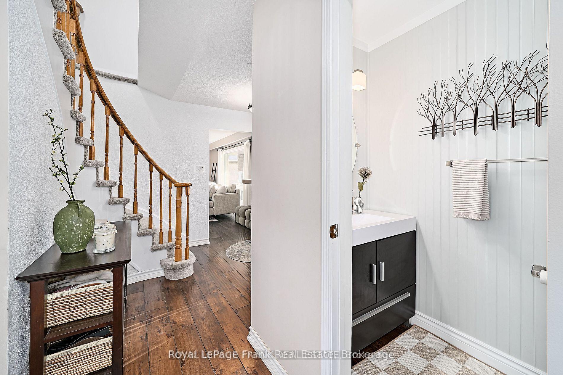 Photo 24 of 7 Judy Court, Markham, Markham Village — HOMEH