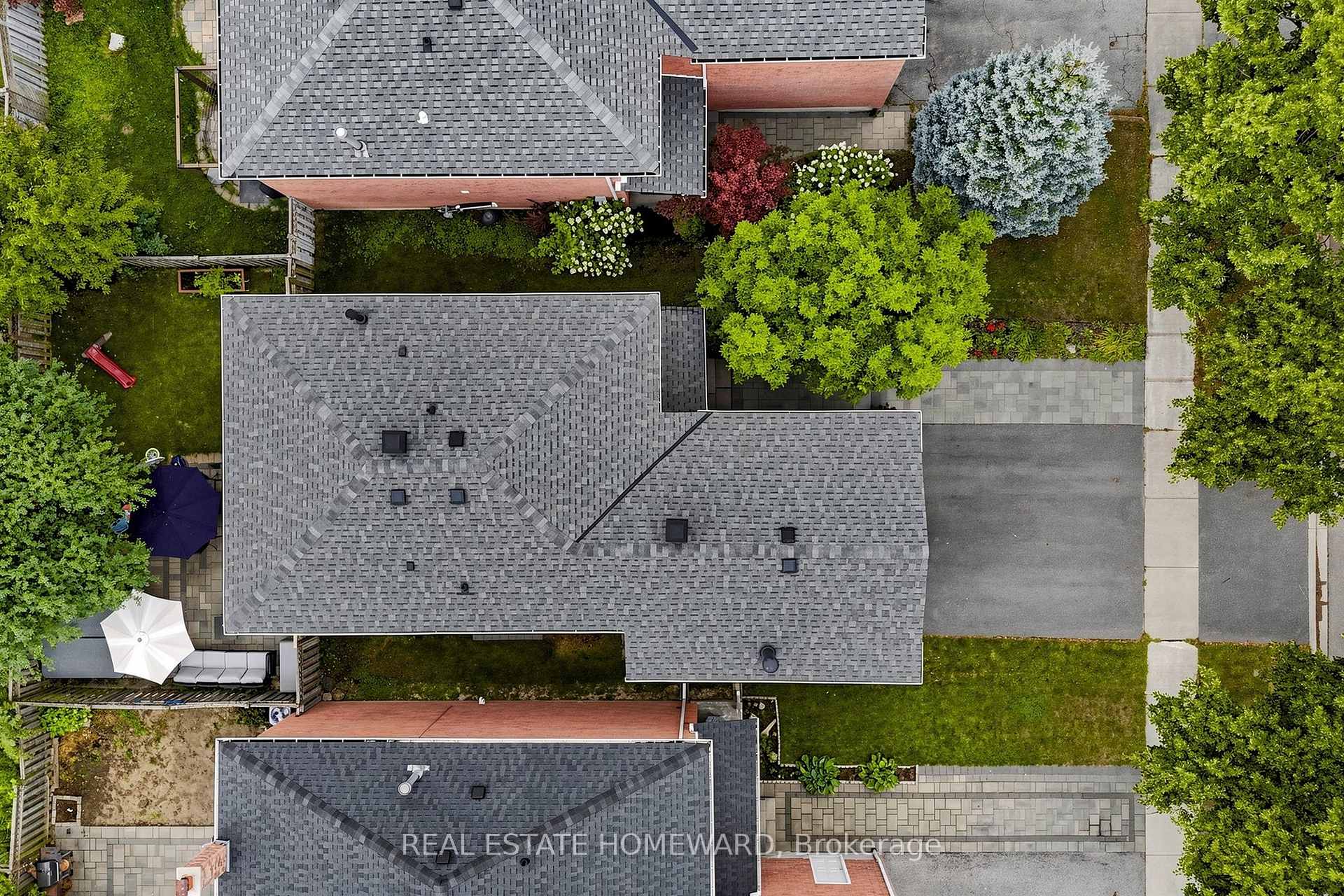 Photo 40 of 242 Badessa Circle, Vaughan, Brownridge — HOMEH