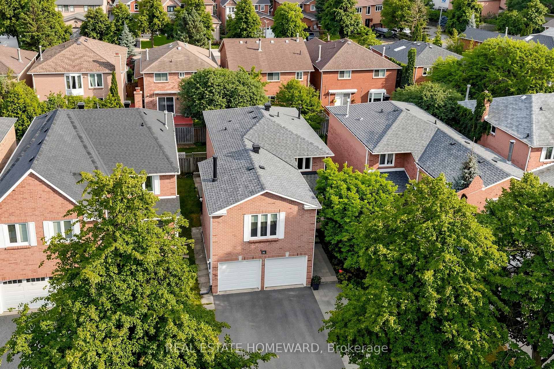 Photo 42 of 242 Badessa Circle, Vaughan, Brownridge — HOMEH